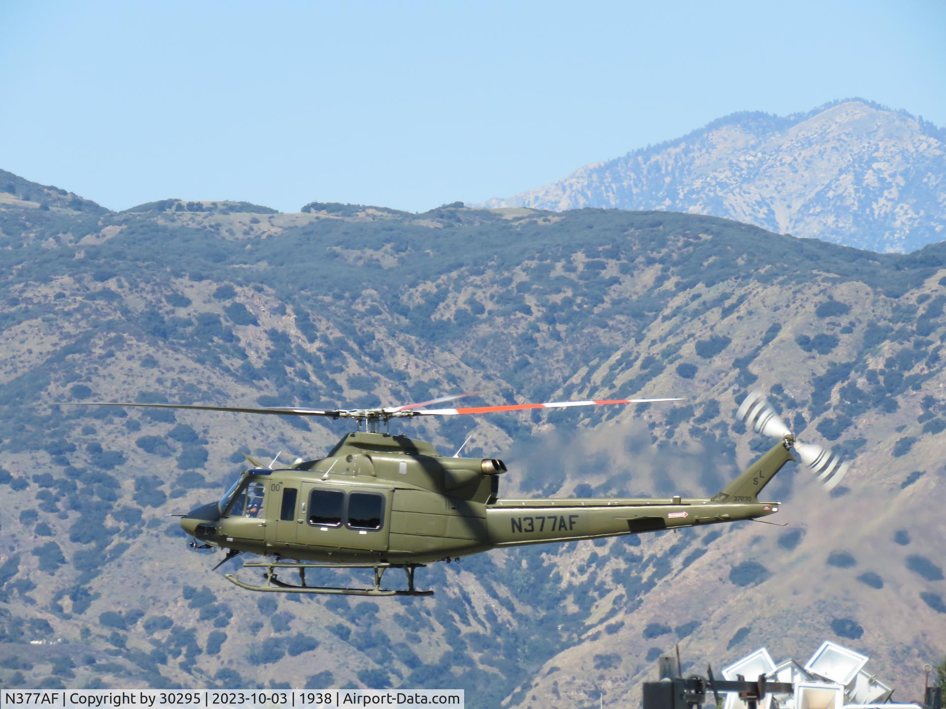 N377AF, 2017 Bell 412EP C/N 37030, Landing
