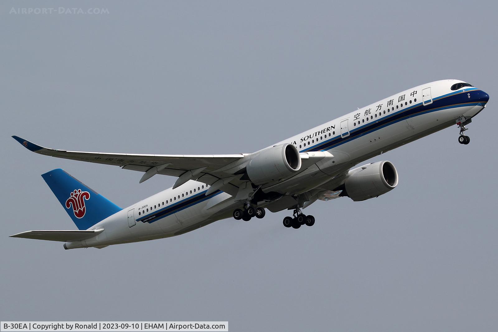 B-30EA, 2019 Airbus A350-941 C/N 398, at spl