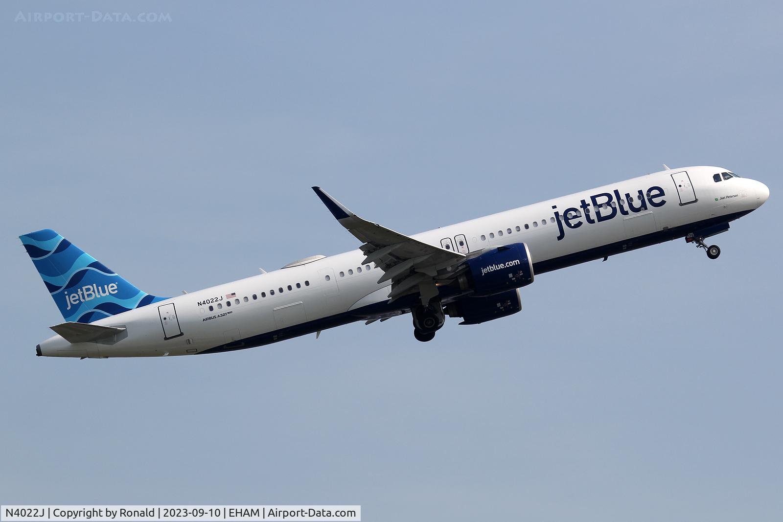 N4022J, 2020 Airbus A321-271NX C/N 10303, at spl