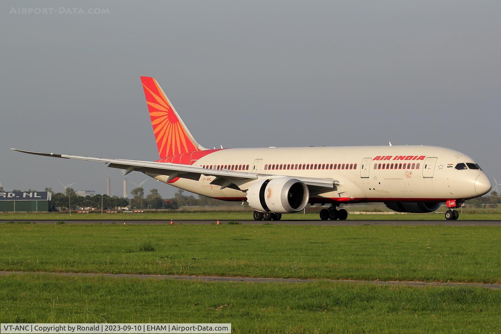 VT-ANC, 2010 Boeing 787-8 Dreamliner C/N 36279, at spl