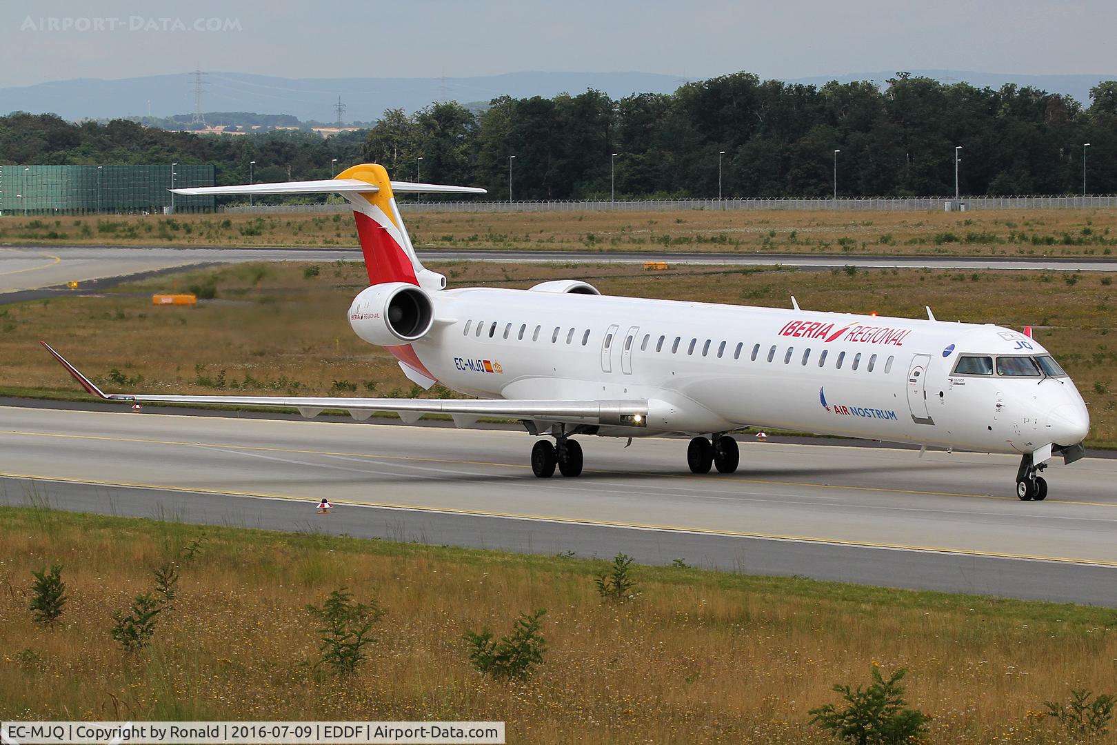 EC-MJQ, 2016 Bombardier CRJ-1000 (CL-600-2E25) C/N 19047, at fra