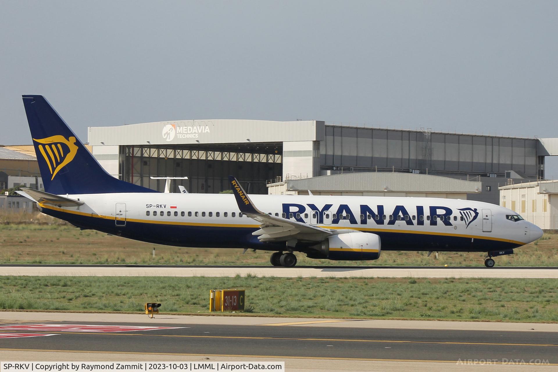 SP-RKV, 2017 Boeing 737-800 C/N 44810, B737-800 SP-RKV Ryanair Sun