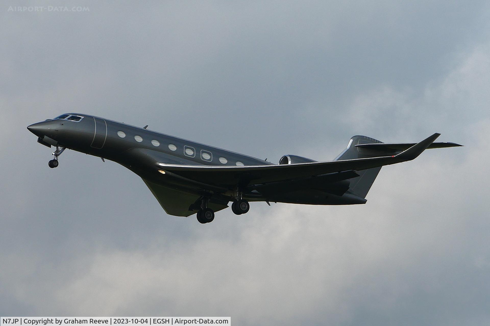 N7JP, 2014 Gulfstream Aerospace G650 (G-VI) C/N 6080, Departing from Norwich.