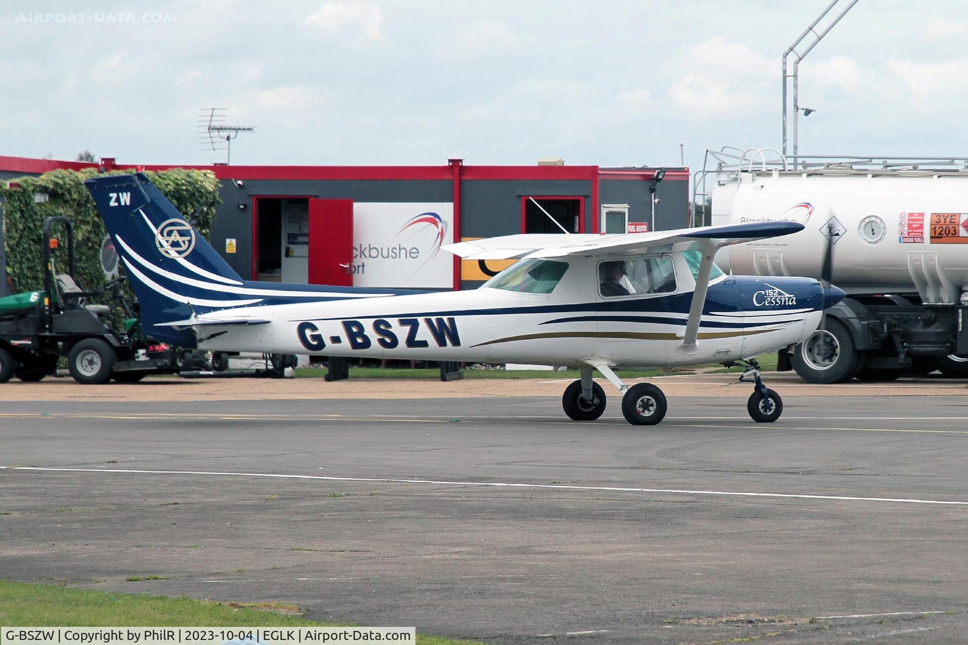 G-BSZW, 1977 Cessna 152 C/N 152-81072, G-BSZW 1977 Cessna 152 Blackbushe