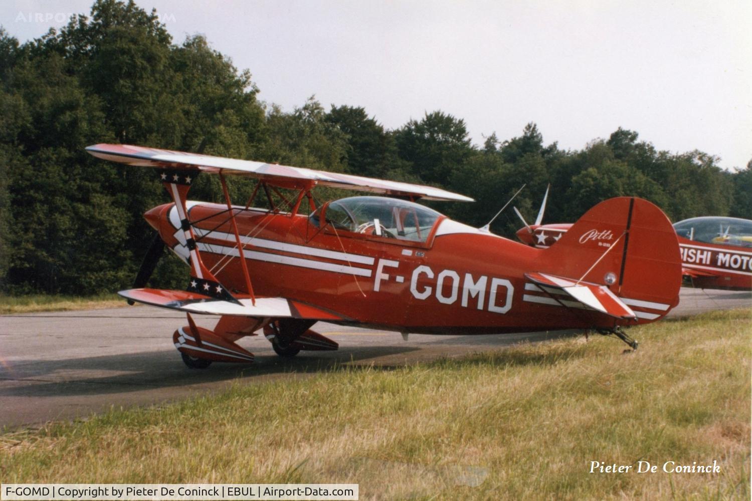 F-GOMD, Christen Pitts S-2B Special C/N 5213, Long time ago at Ursel. Date unknown.