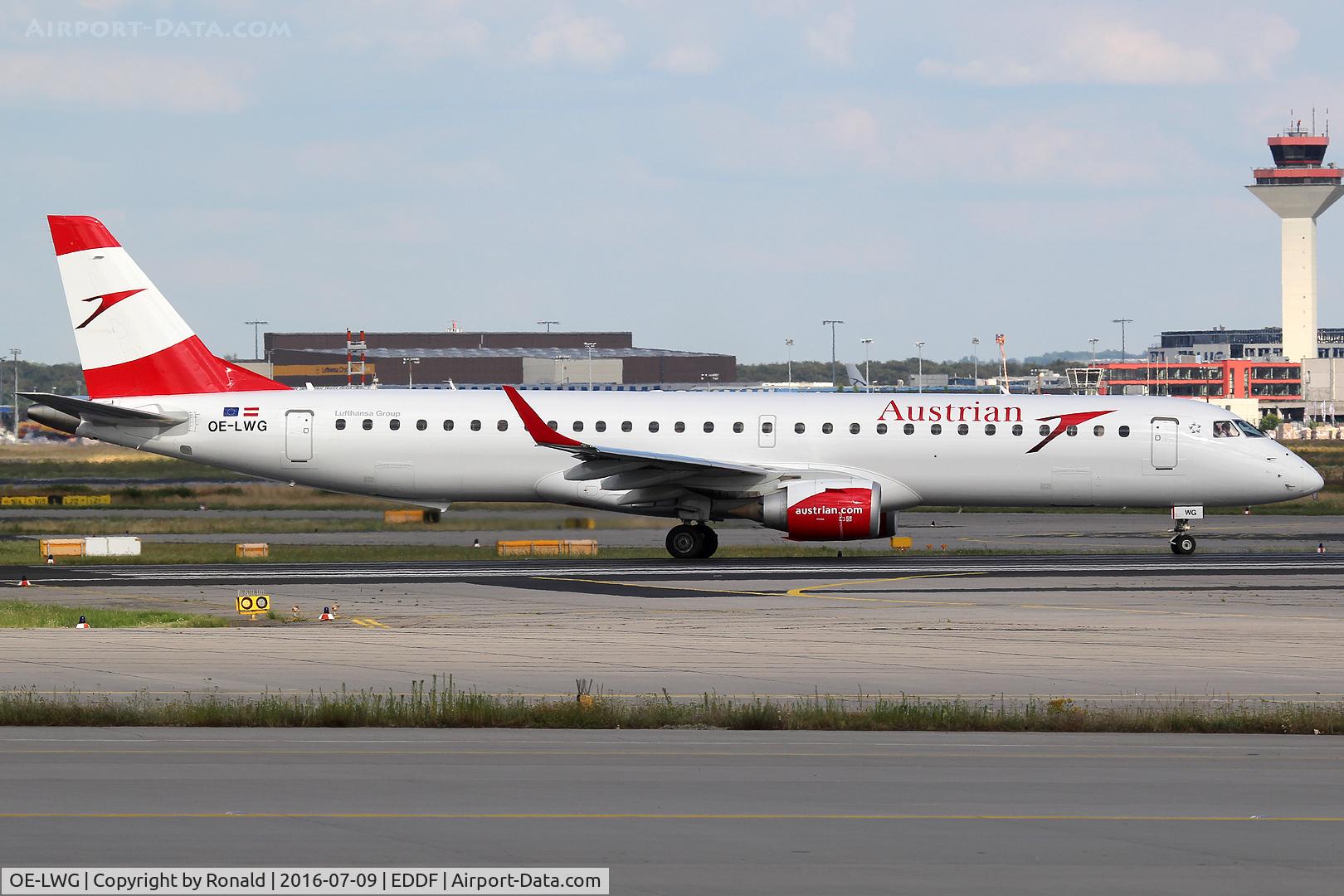 OE-LWG, 2011 Embraer 195LR (ERJ-190-200LR) C/N 19000464, at fra