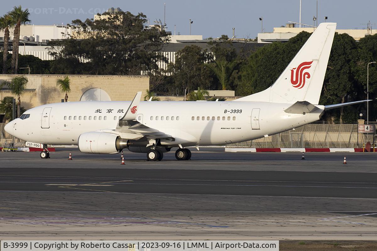 B-3999, 2011 Boeing 737-79L BBJ C/N 41090, Park 9