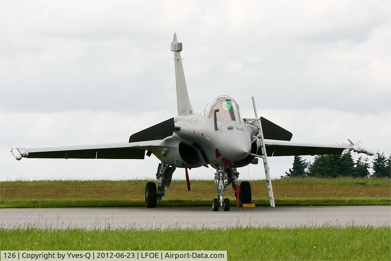 126, Dassault Rafale C C/N 126, Dassault Rafale C, Flight line, Evreux-Fauville AB 105 (LFOE)