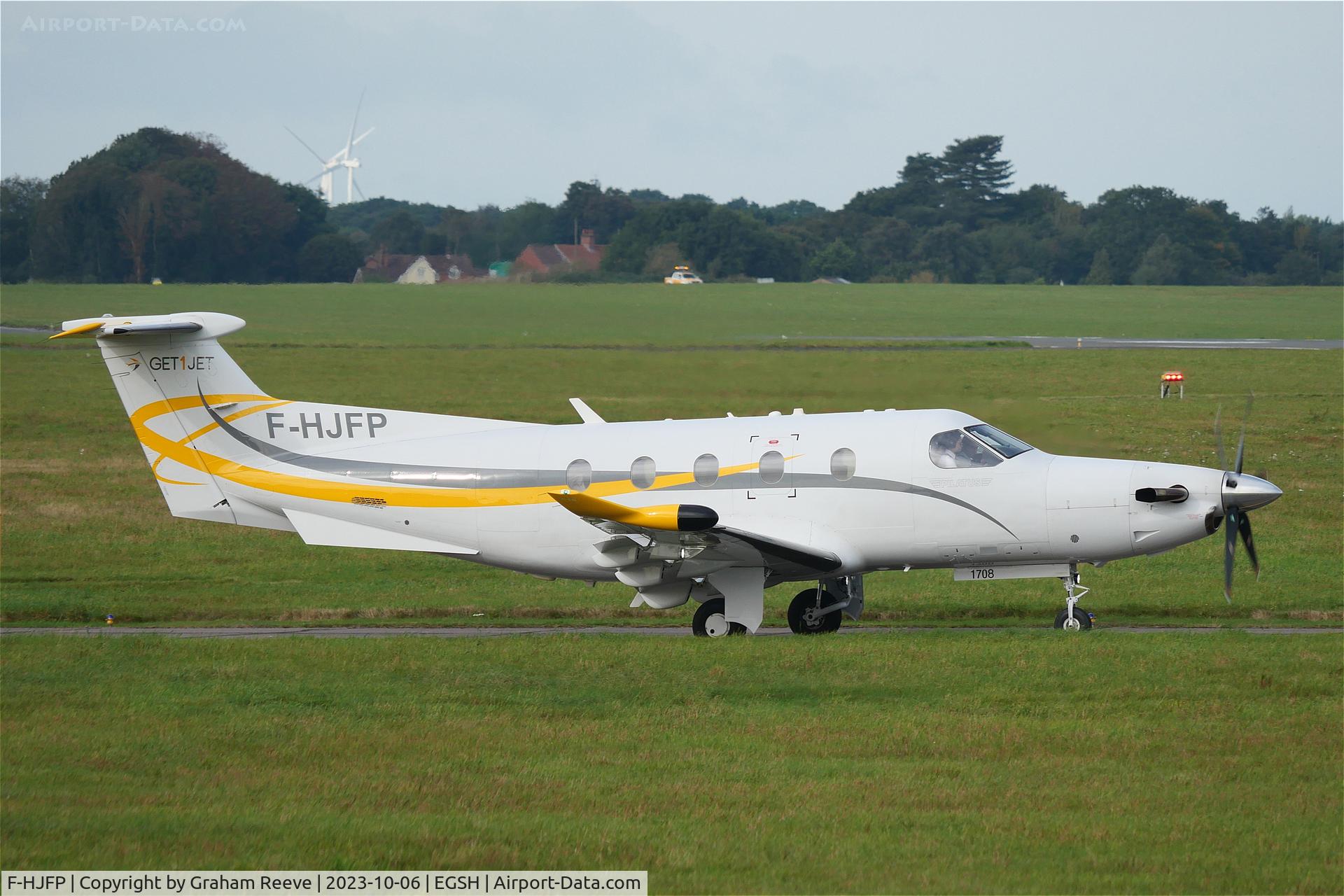 F-HJFP, 2017 Pilatus PC-12/47E C/N 1708, Departing from Norwich.