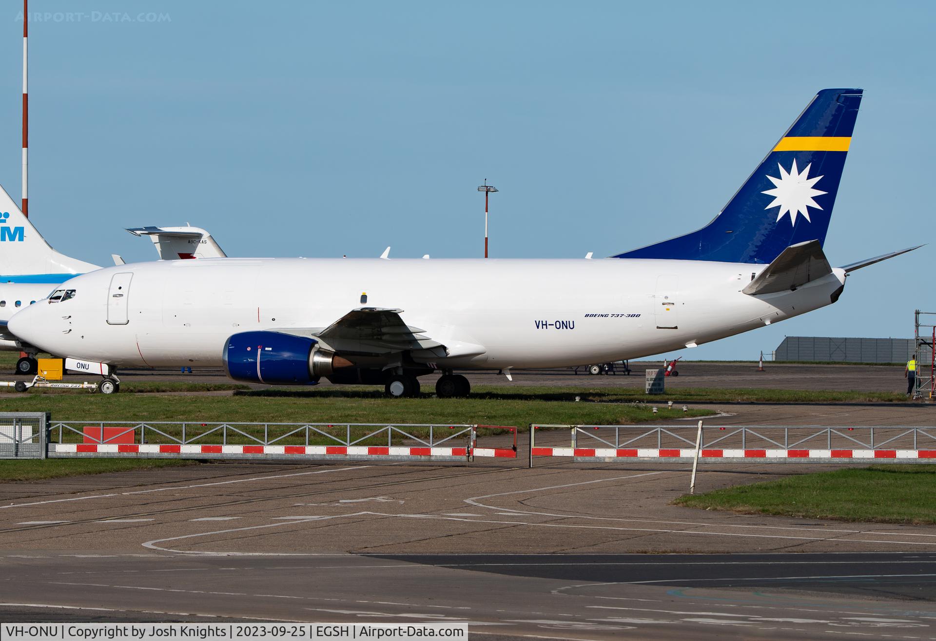 VH-ONU, 1998 Boeing 737-3U3 C/N 28732, On Tug To The Maintenance Apron After Respray.