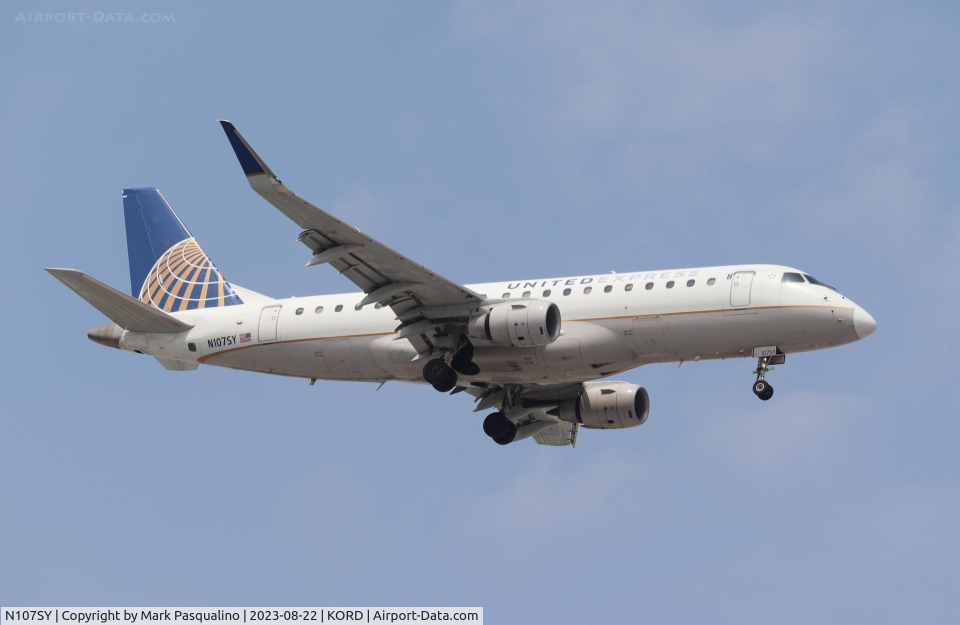 N107SY, 2014 Embraer 175LR (ERJ-170-200LR) C/N 17000400, ERJ-170-200LR