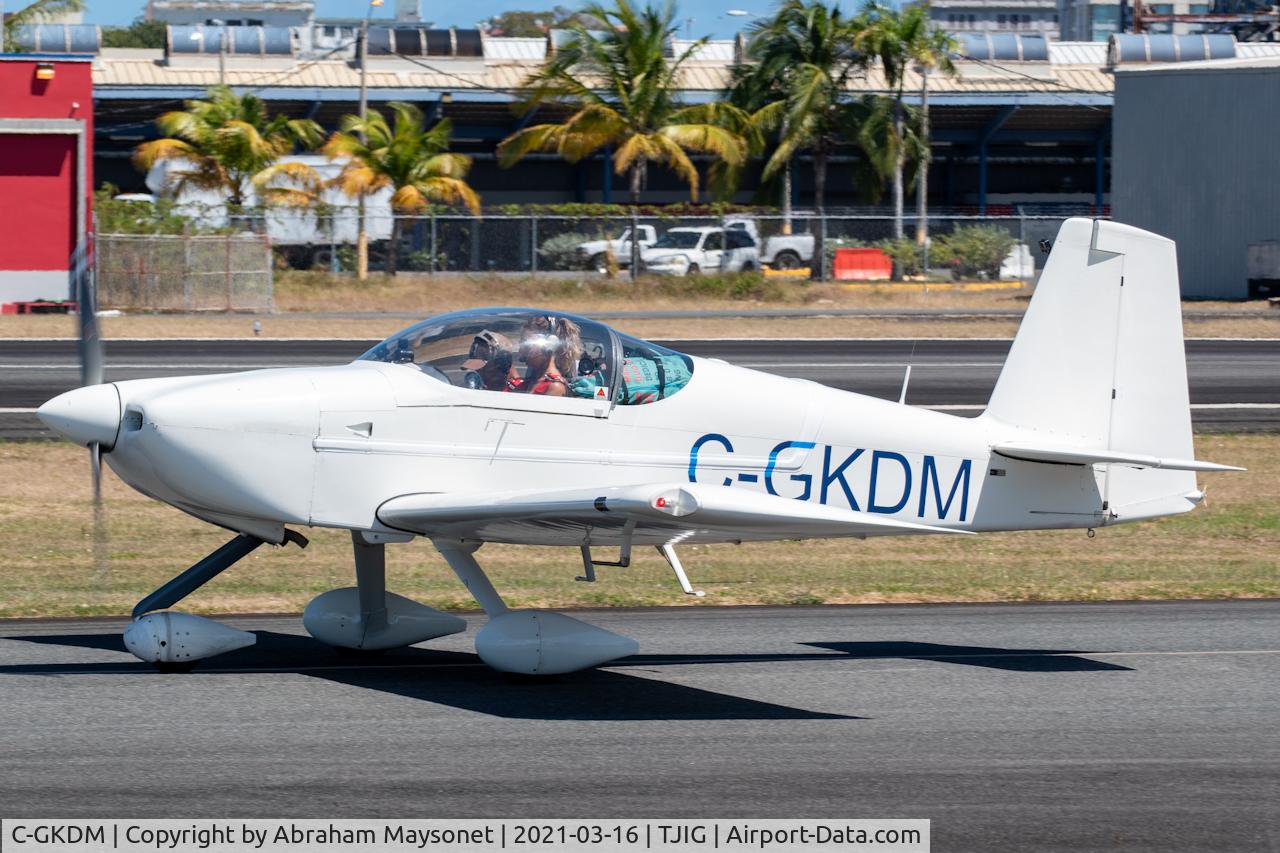 C-GKDM, , Taxing for departure