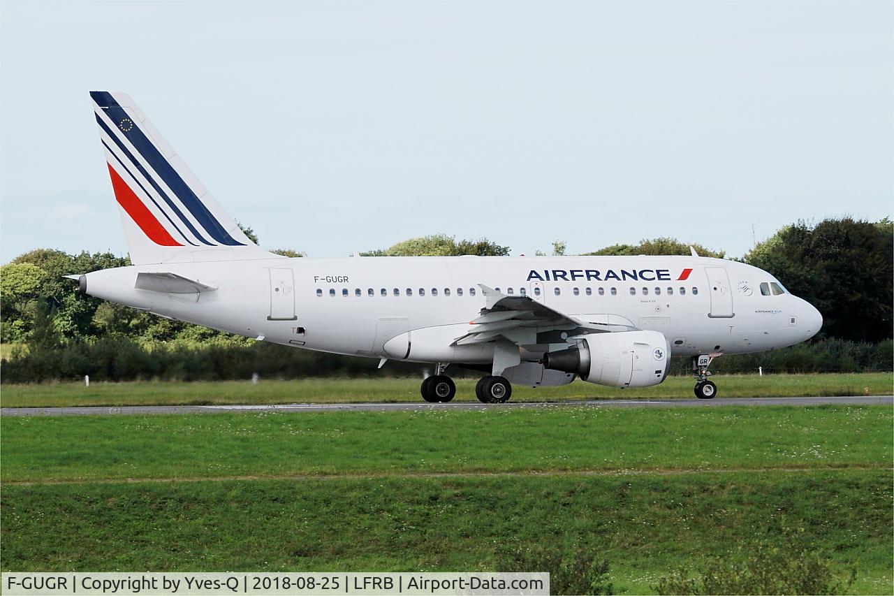 F-GUGR, 2007 Airbus A318-111 C/N 3009, Airbus A318-111, Taxiing rwy 25L, Brest-Bretagne airport (LFRB-BES)