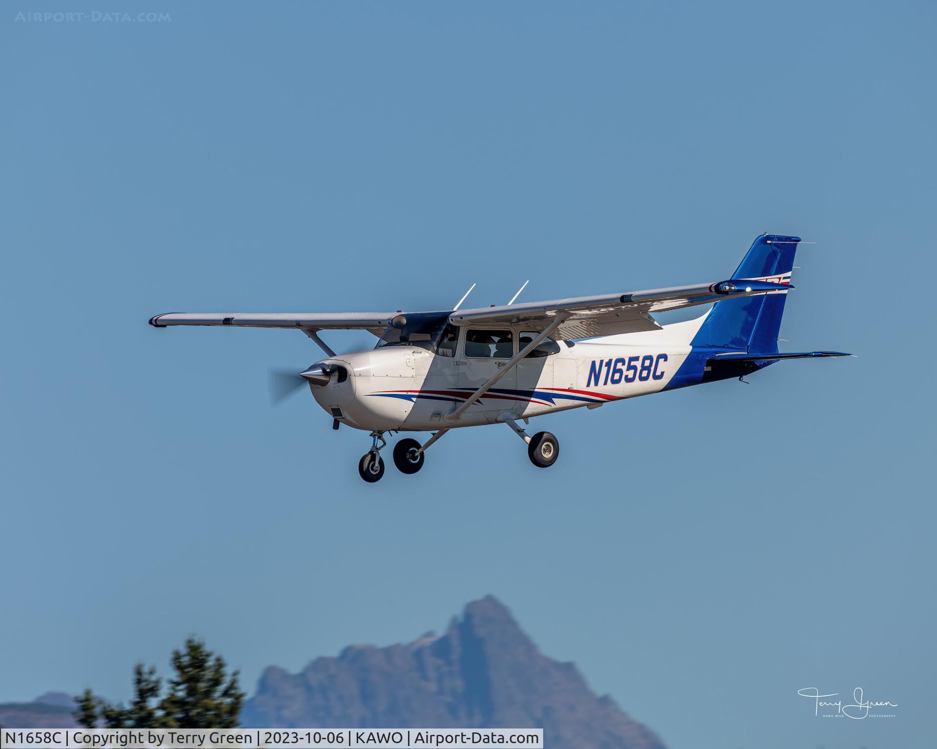 N1658C, 2016 Cessna 172S C/N 172S11756, KAWO
