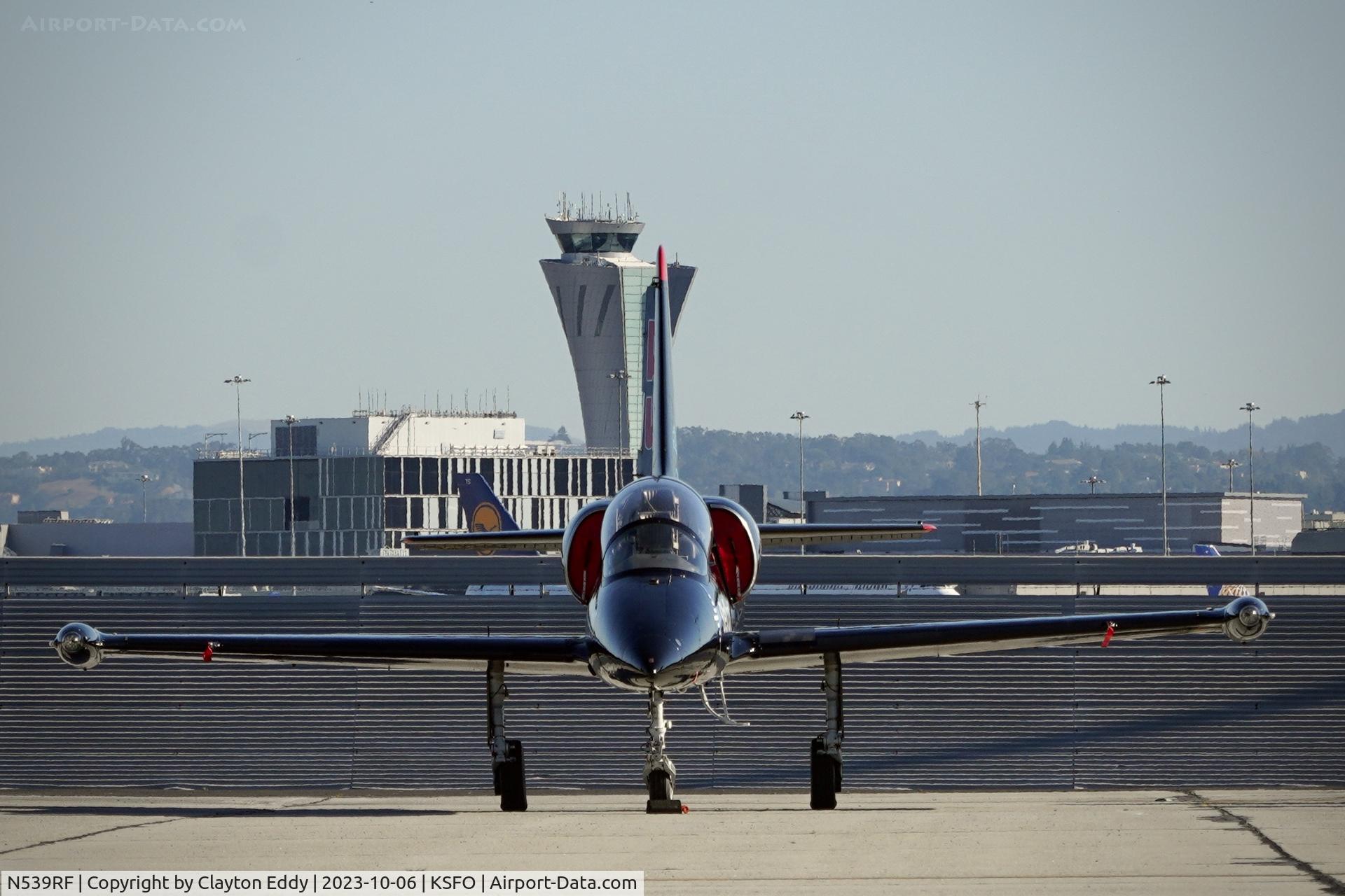 N539RF, 1980 Aero L-39 Albatros C/N 031630, SFO Fleet Week SF 2023.