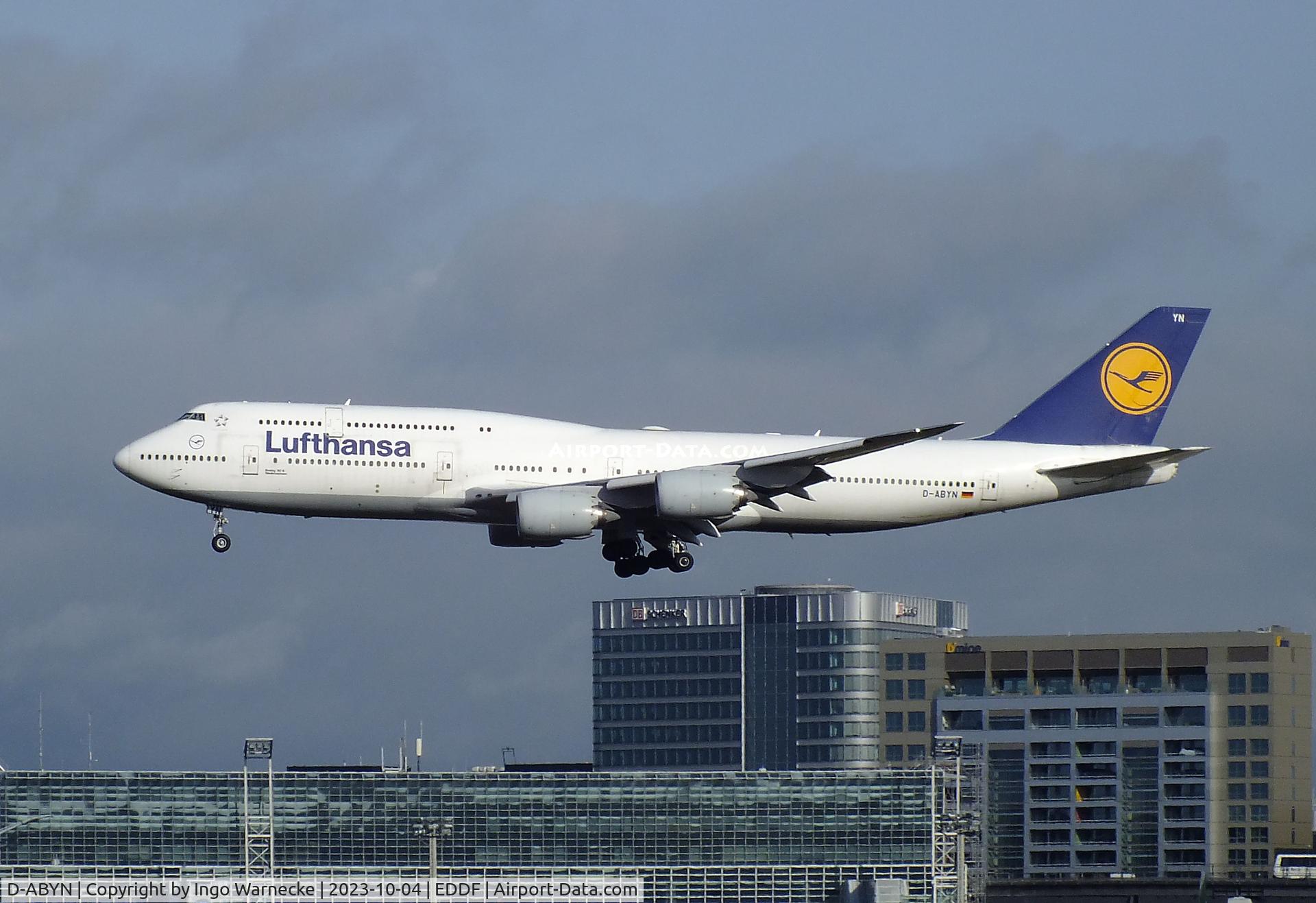 D-ABYN, 2014 Boeing 747-830 C/N 37838, Boeing 747-830 of Lufthansa on final approach to Frankfurt-Main airport