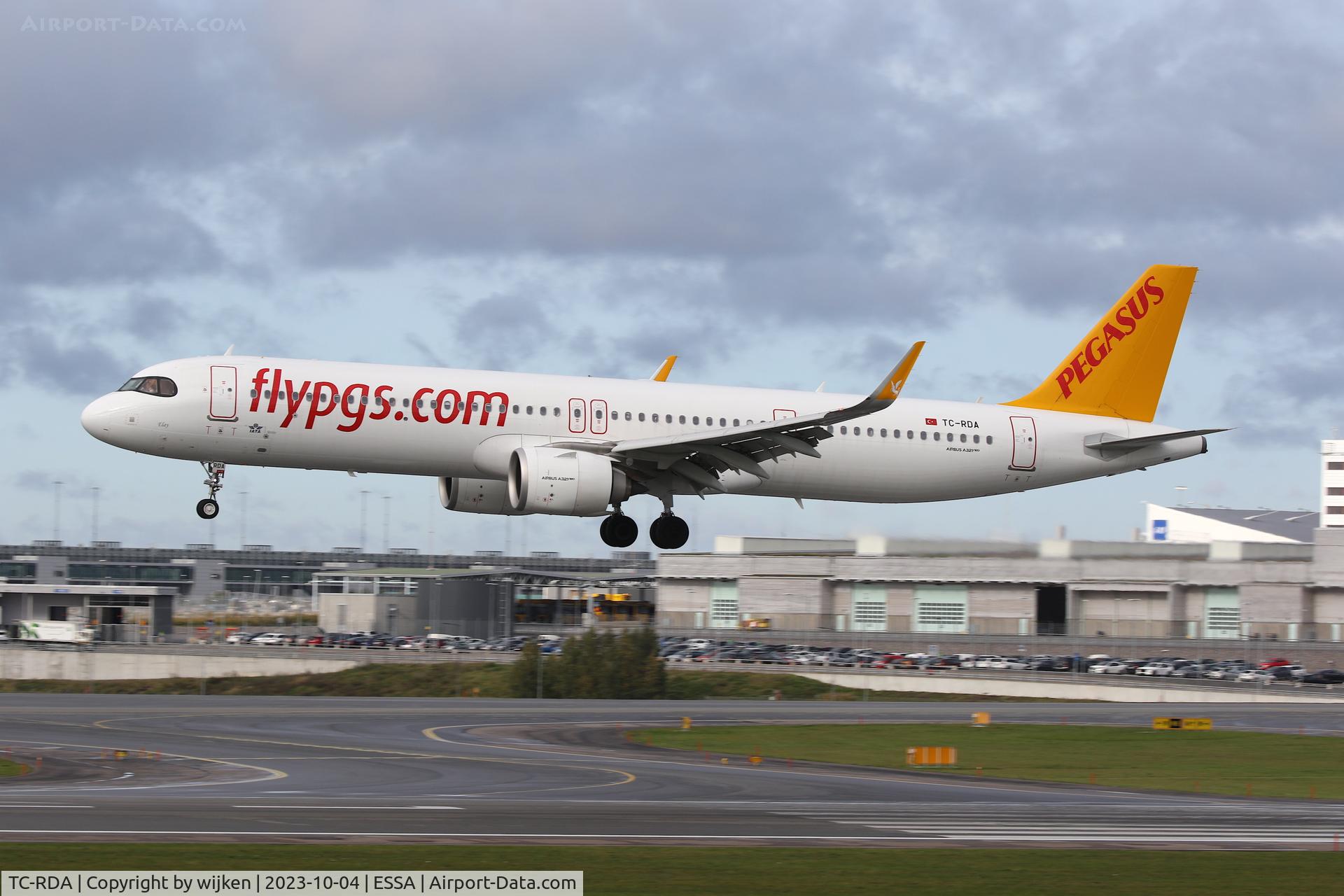 TC-RDA, 2022 Airbus A321-251NX C/N 10987, RWY 19L