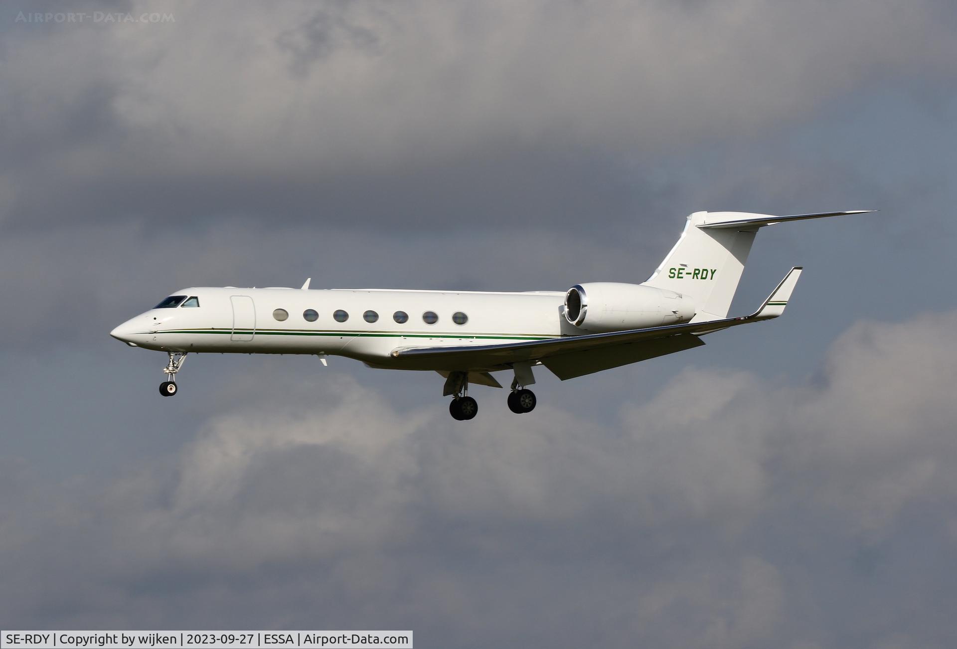 SE-RDY, 2005 Gulfstream Aerospace V-SP G550 C/N 5080, RWY 26