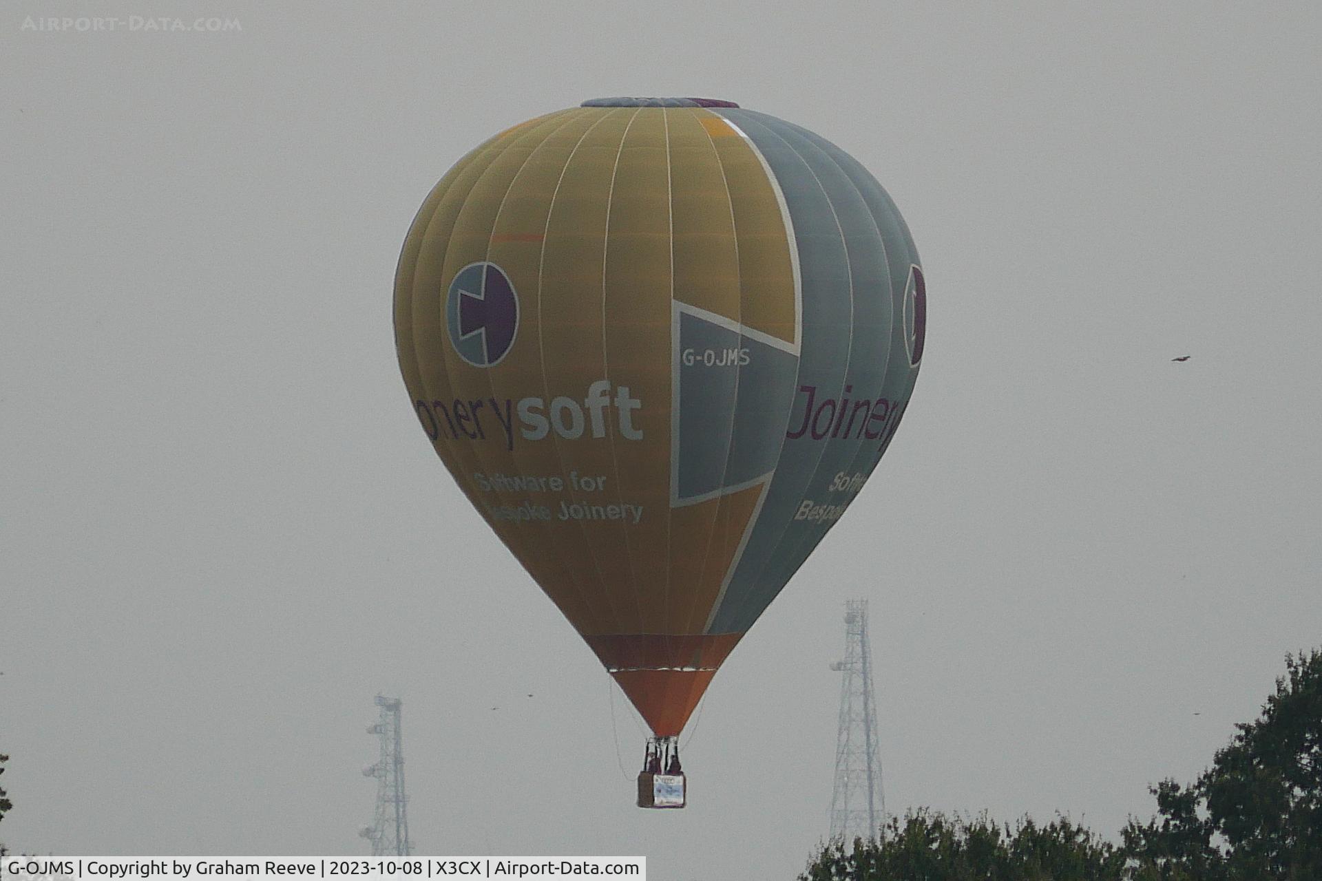 G-OJMS, 2006 Cameron Balloons Z-90 C/N 10860, Passing past Northrepps.