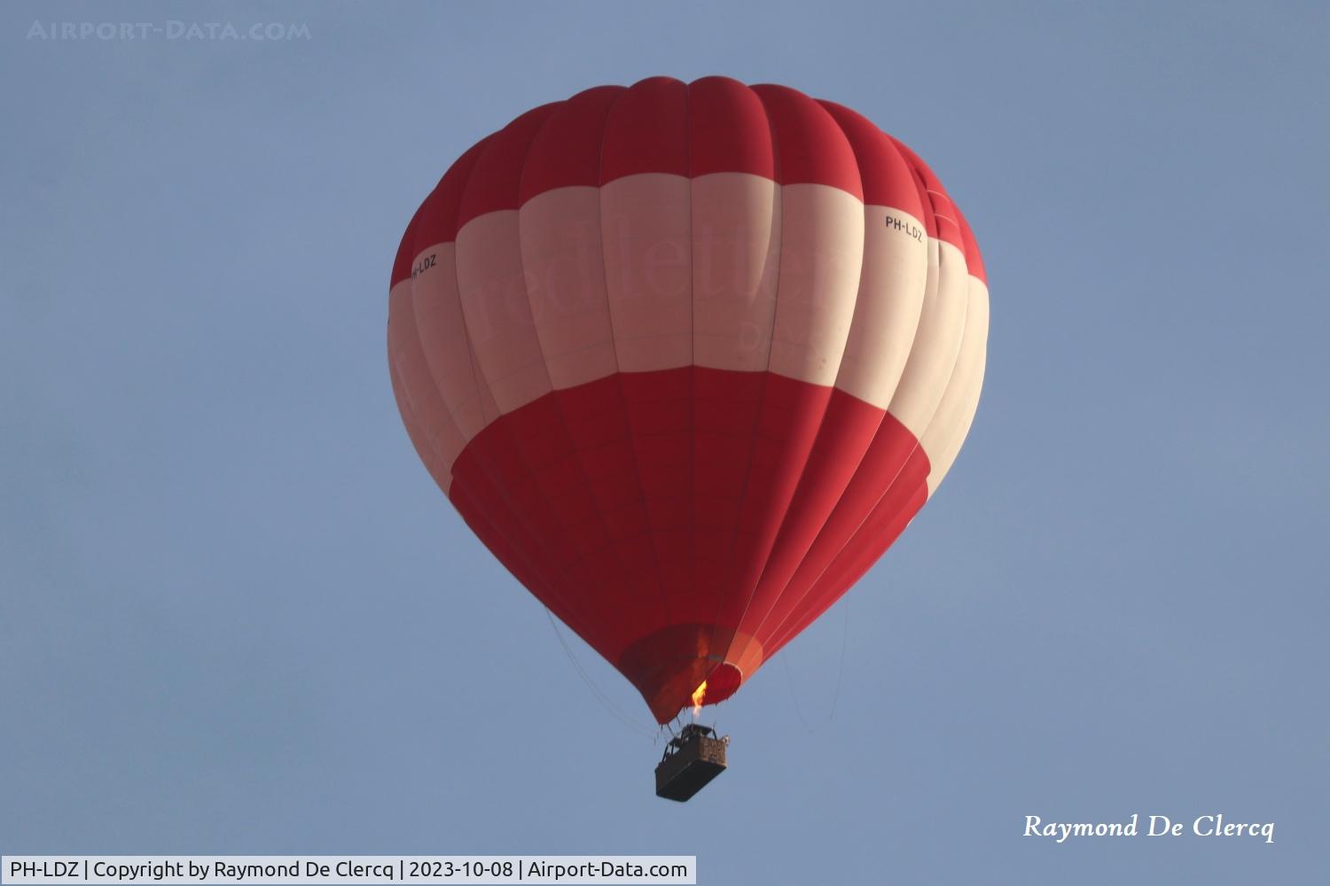 PH-LDZ, 2015 Cameron Balloons A-315 C/N 11914, Evening flight over Ghent.