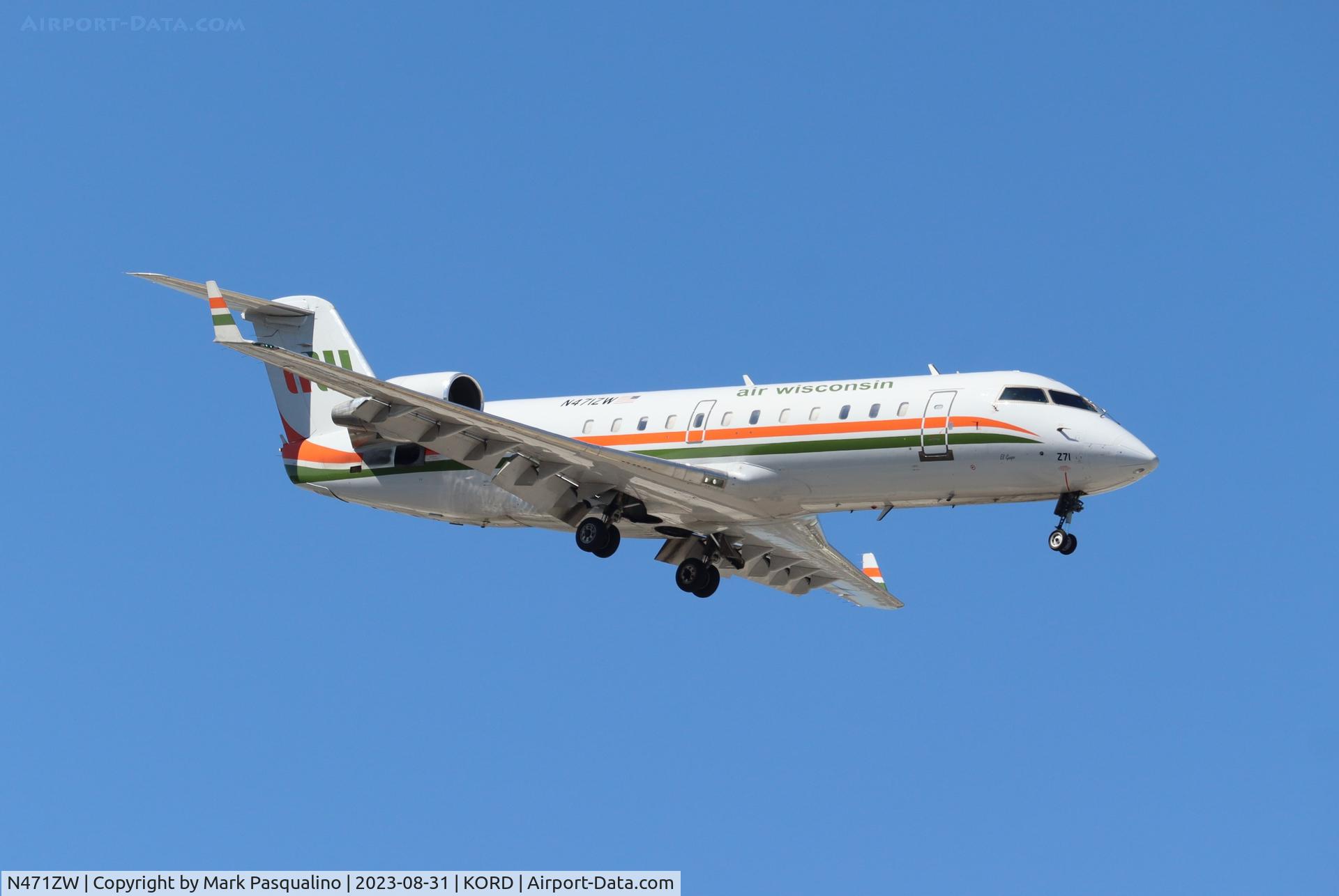 N471ZW, 2000 Bombardier CRJ-200ER (CL-600-2B19) C/N 7457, CL-600-2B19