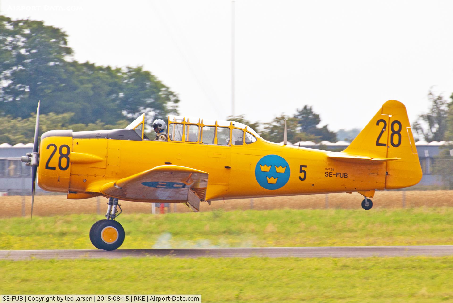 SE-FUB, 1943 Noorduyn Sk.16A Harvard C/N 14-725, Roskilde Air Show 15.8.2015