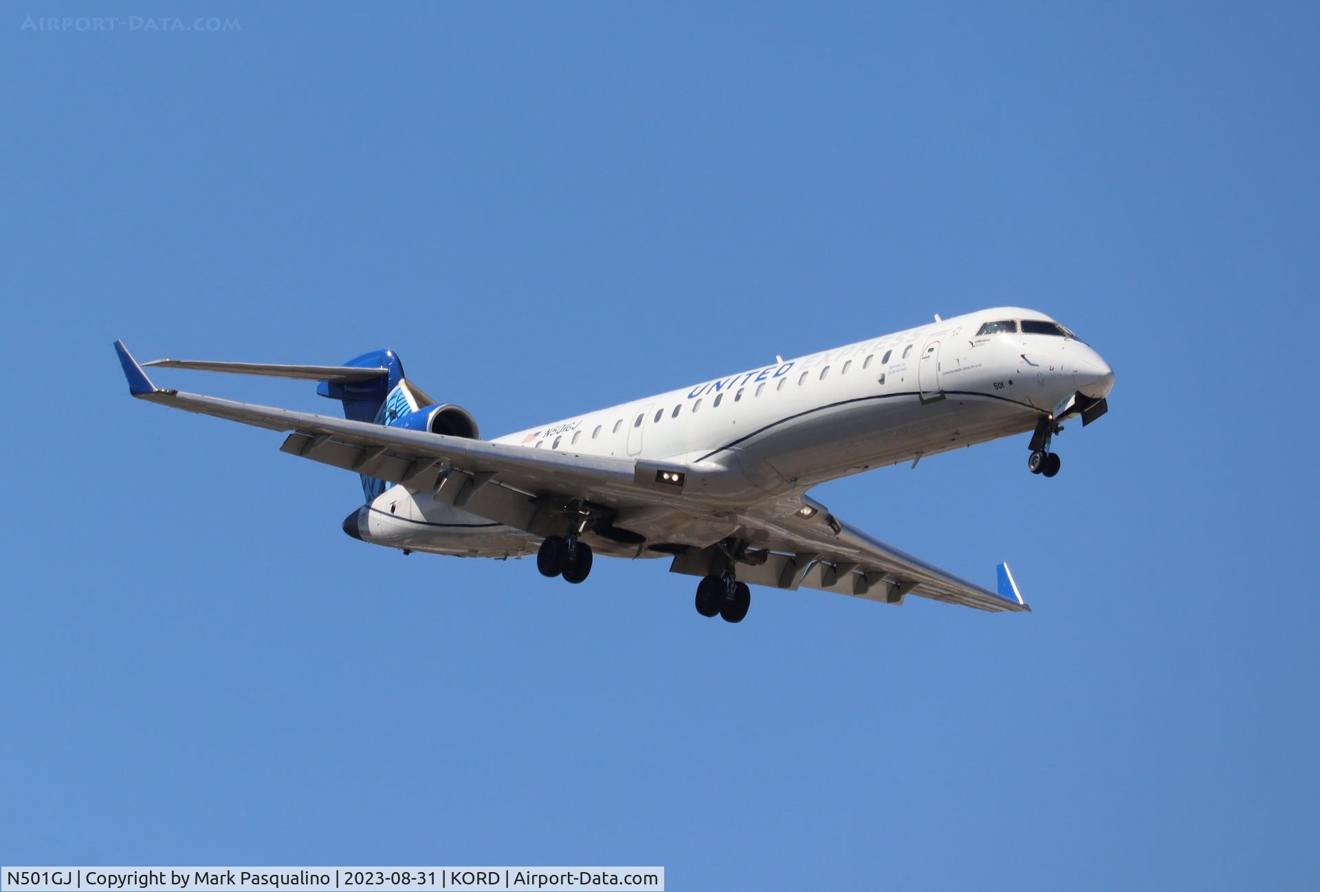 N501GJ, 2001 Bombardier CRJ-550 (CL-600-2C11) C/N 10005, CL-600-2C10