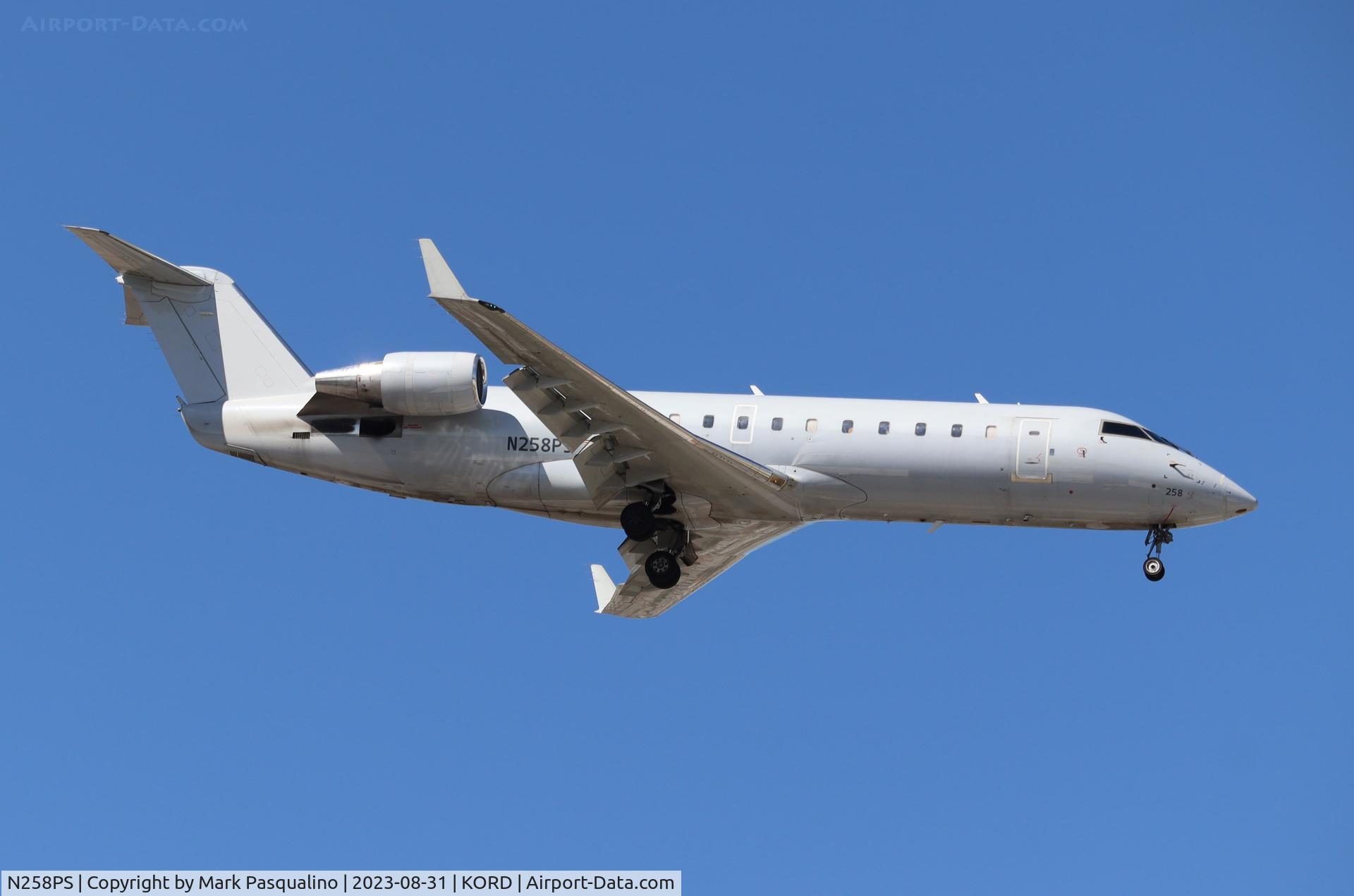 N258PS, 2004 Bombardier CRJ-200ER (CL-600-2B19) C/N 7941, CL-600-2B19