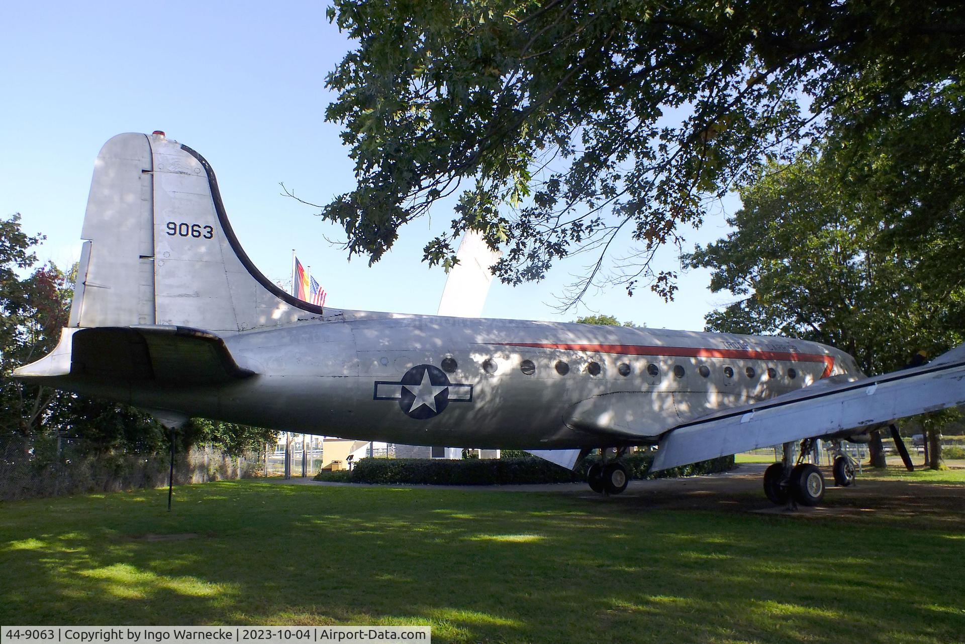 44-9063, 1944 Douglas C-54E Skymaster (DC-4) C/N 27289, Douglas C-54E Skymaster at the Luftbrückendenkmal (Berlin airlift memorial) right outside the southeastern corner of Frankfurt international airport