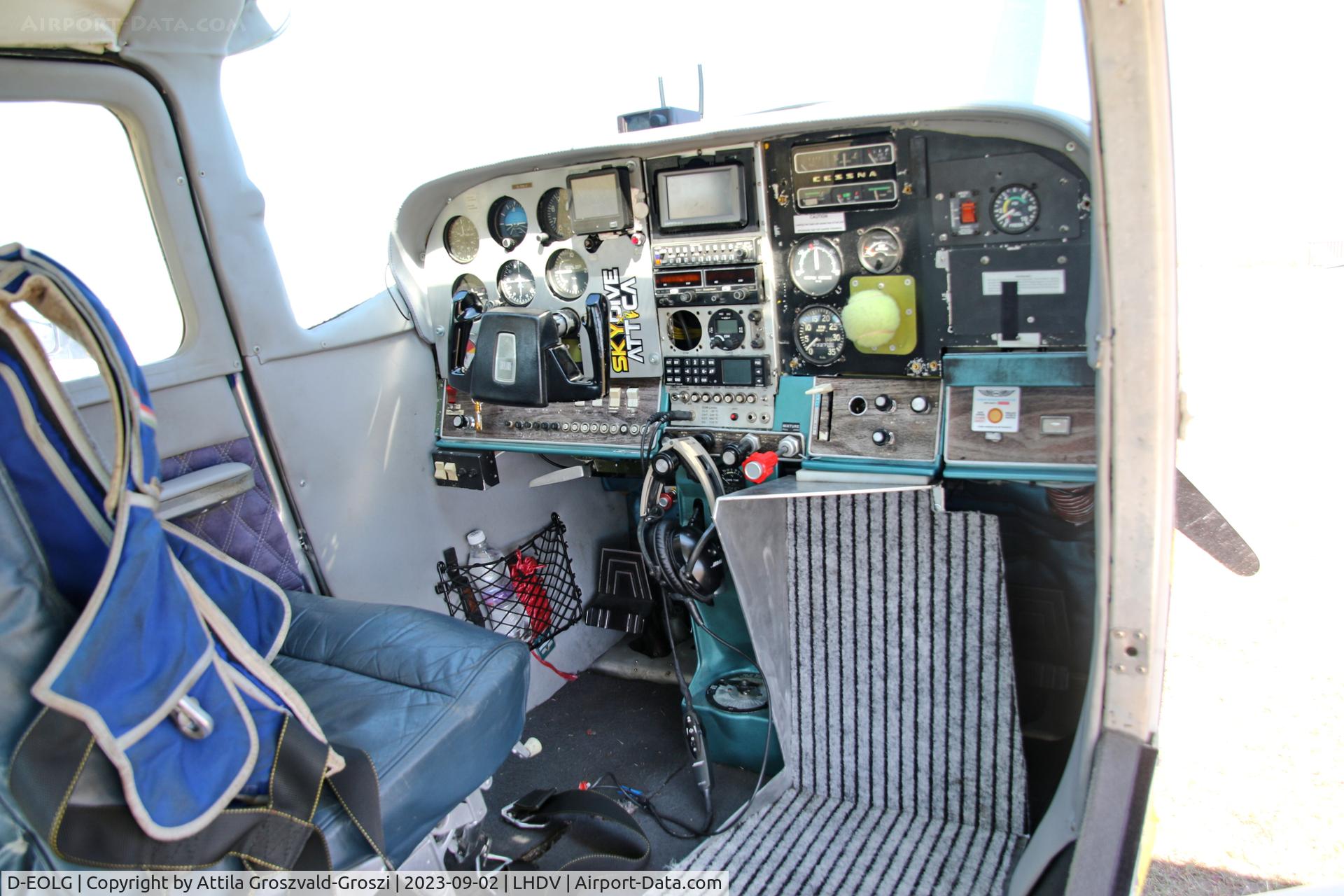 D-EOLG, 1973 Cessna 182L Skylane C/N 18258630, LHDV - Dunaújváros-Kisapostag Airport, Hungary