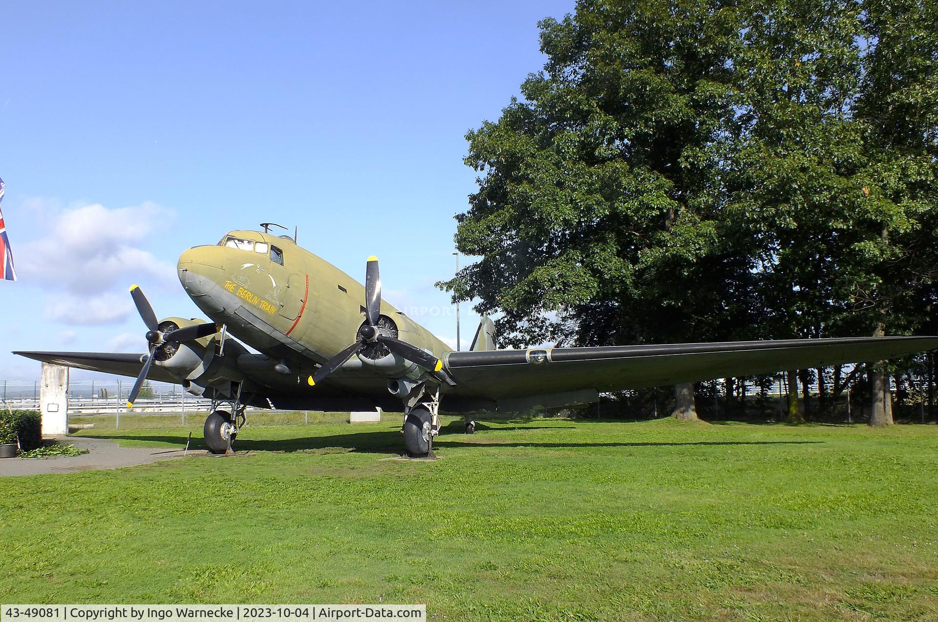 43-49081, 1944 Douglas DC-3 (C-47B-10-DK) Skytrain/Dakota C/N 26342, Douglas C-47B Skytrain at the Luftbrückendenkmal (Berlin airlift memorial) right outside the southeastern corner of Frankfurt international airport