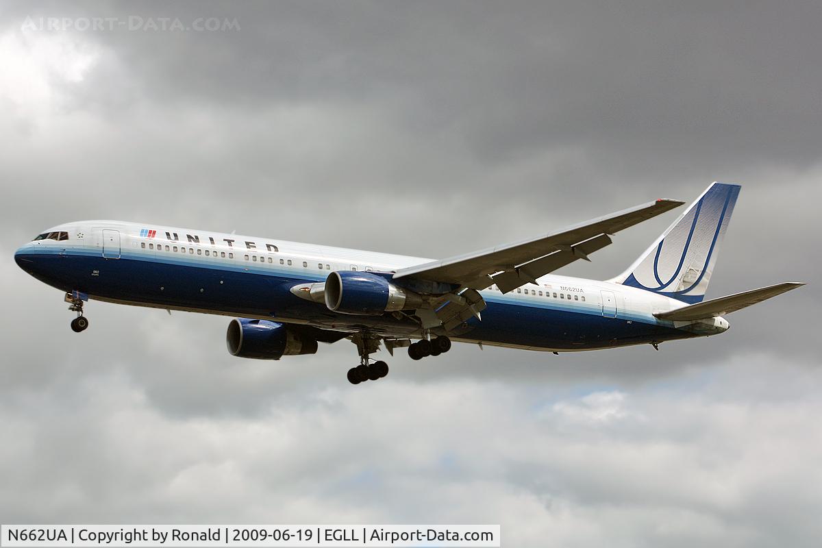 N662UA, 1993 Boeing 767-322 C/N 27159, at lhr