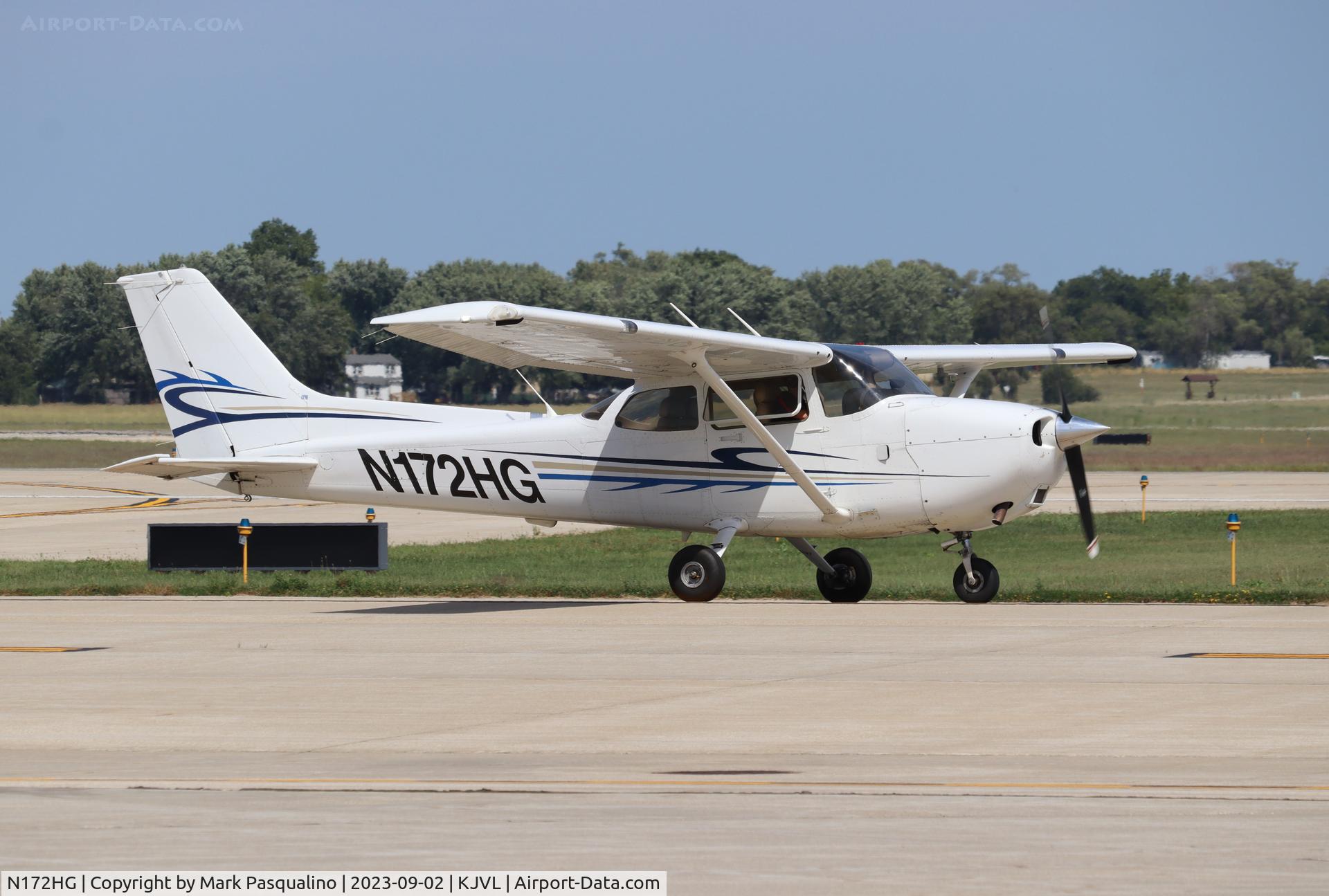 N172HG, Cessna 172S C/N 172S11139, Cessna 172S