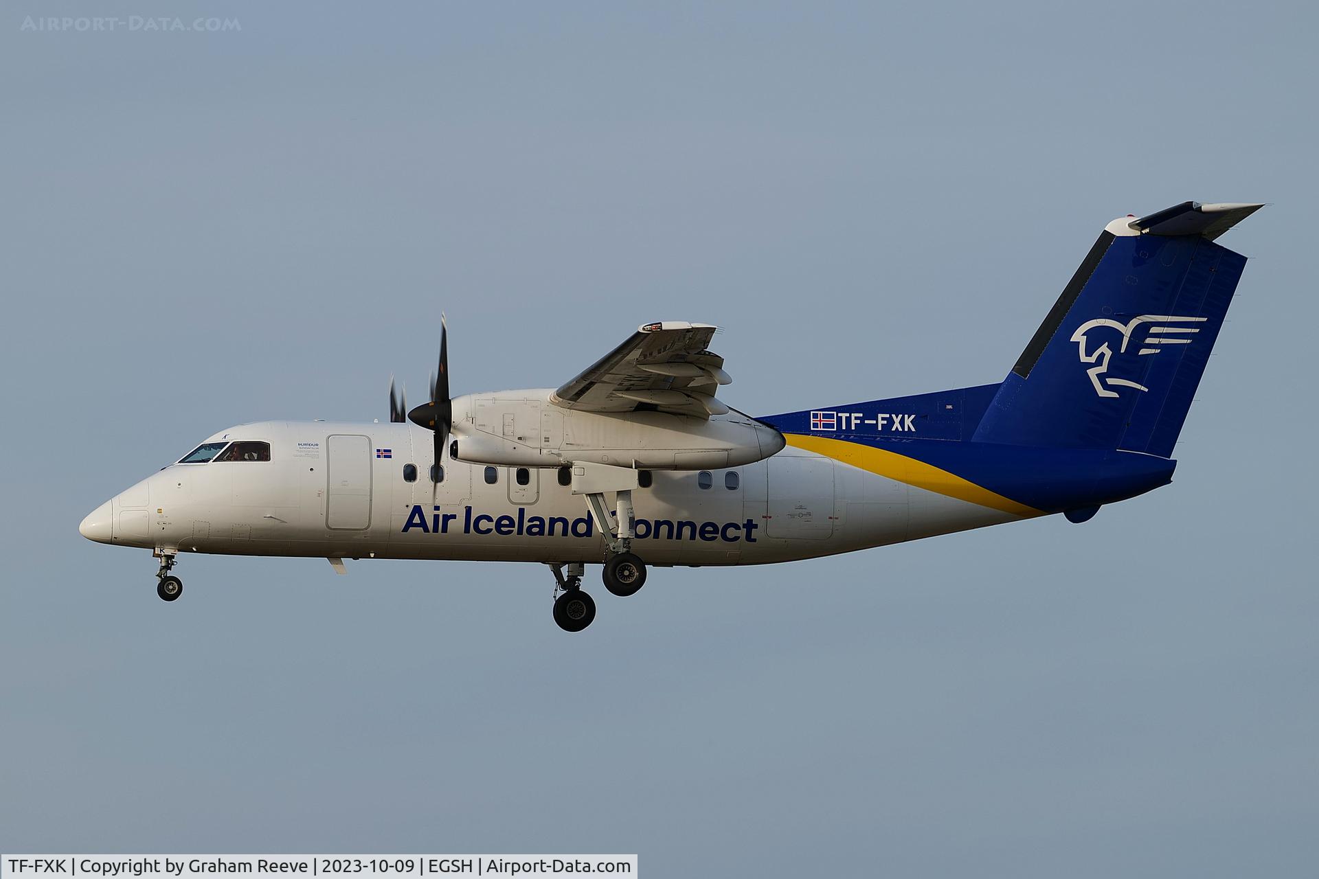 TF-FXK, 1996 De Havilland Canada DHC-8-202 Dash 8 C/N 446, Landing at Norwich.