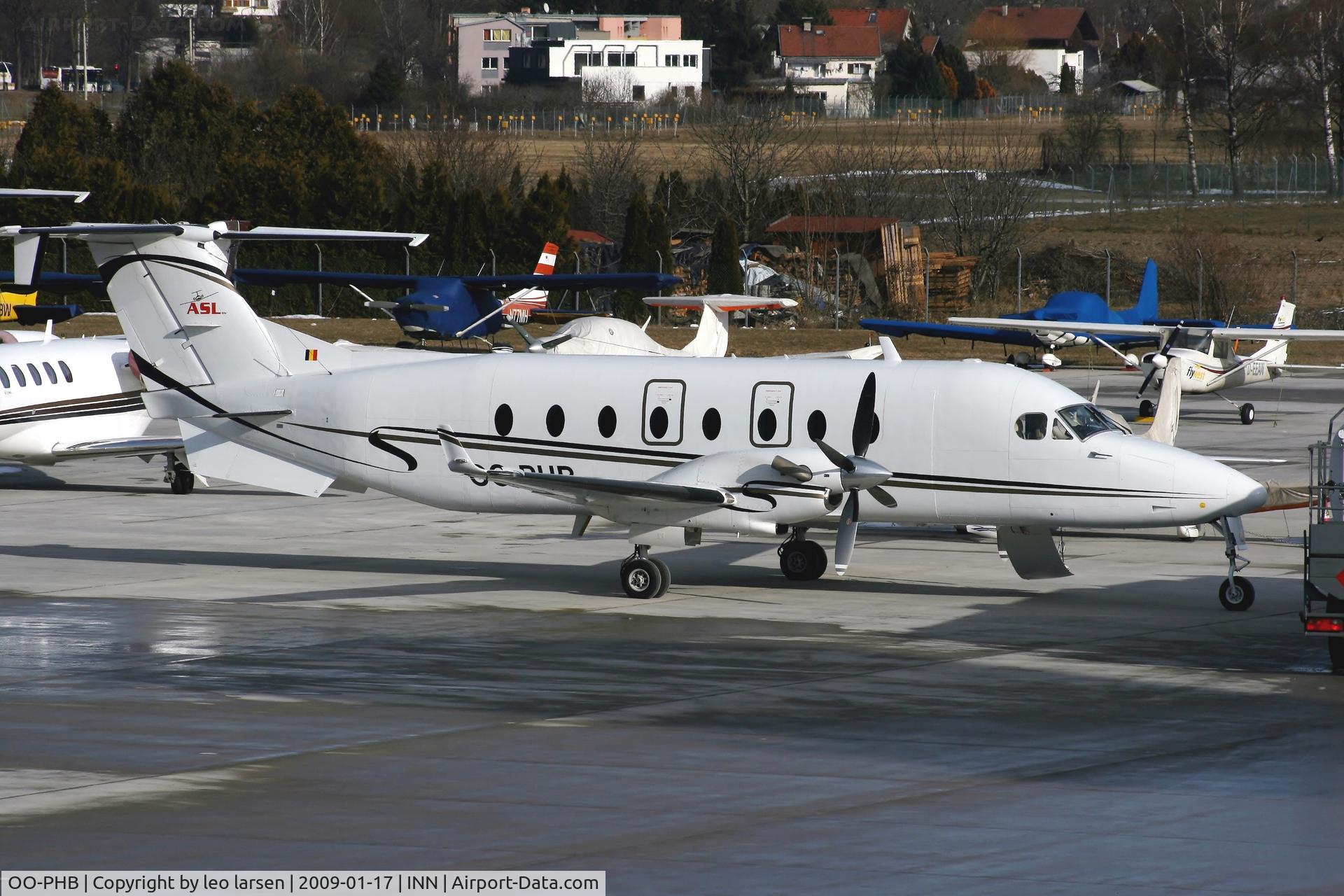 OO-PHB, 1994 Beech 1900D C/N UE-106, Innsbruck 17.1.2009