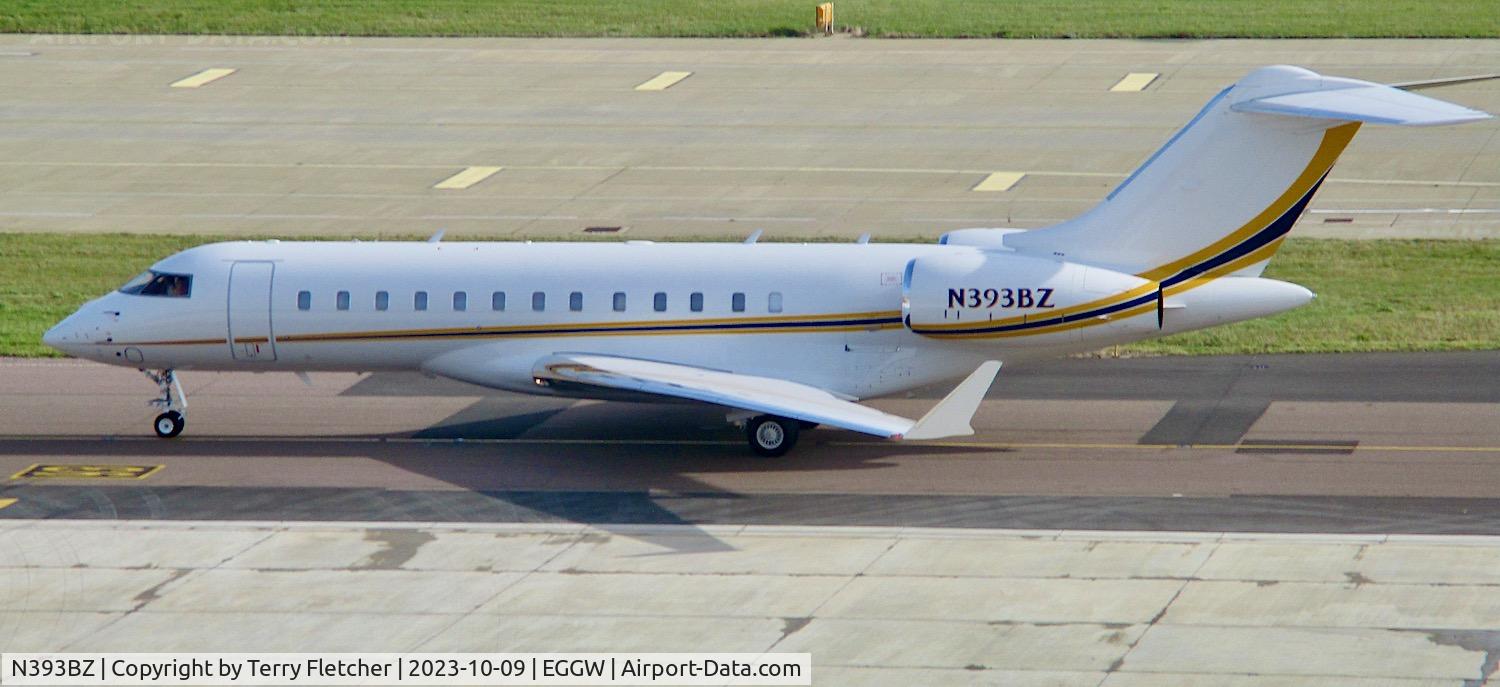 N393BZ, 1999 Bombardier BD-700-1A10 Global Express C/N 9022, At Luton Airport