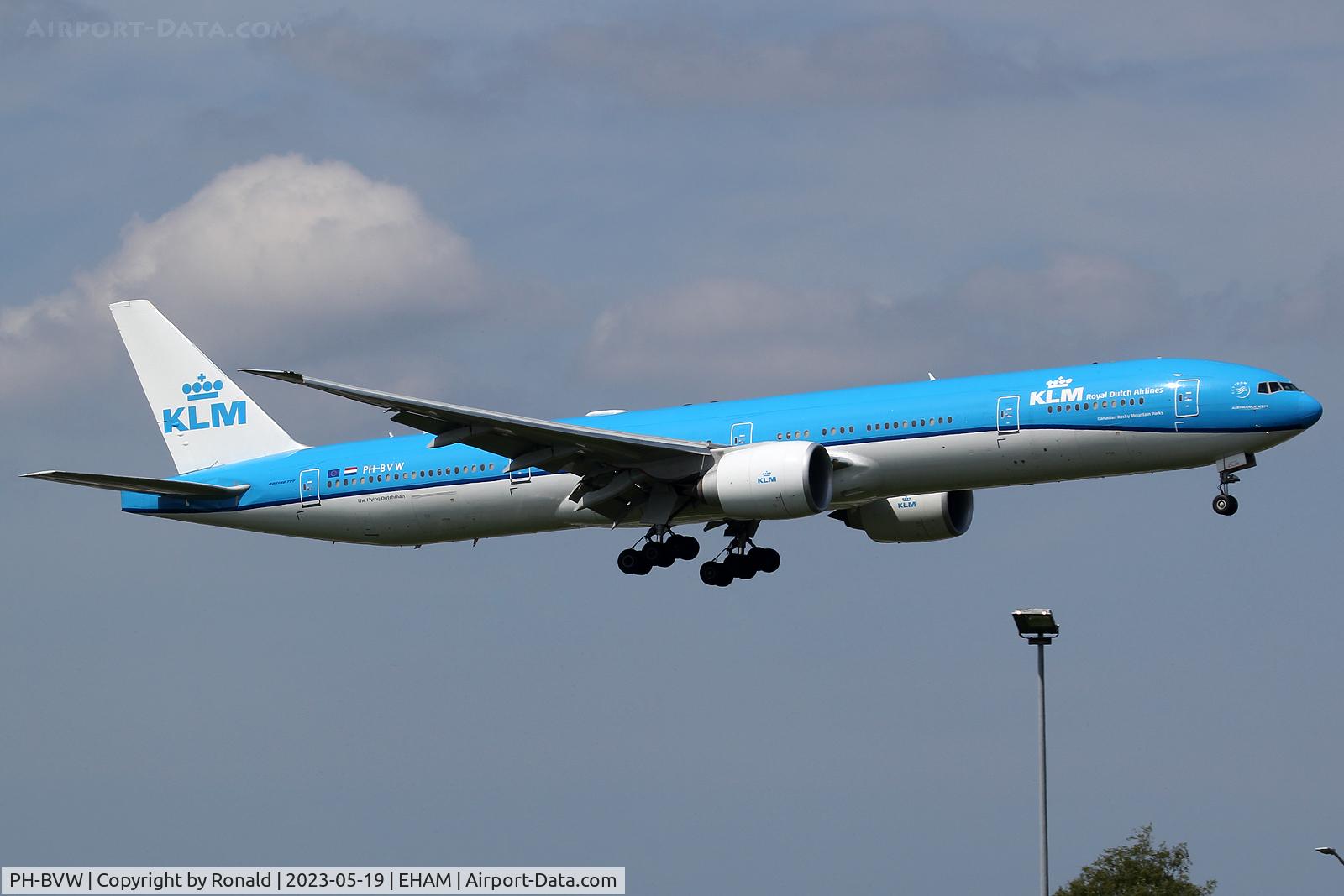 PH-BVW, 2021 Boeing 777-306/ER C/N 66889, at spl