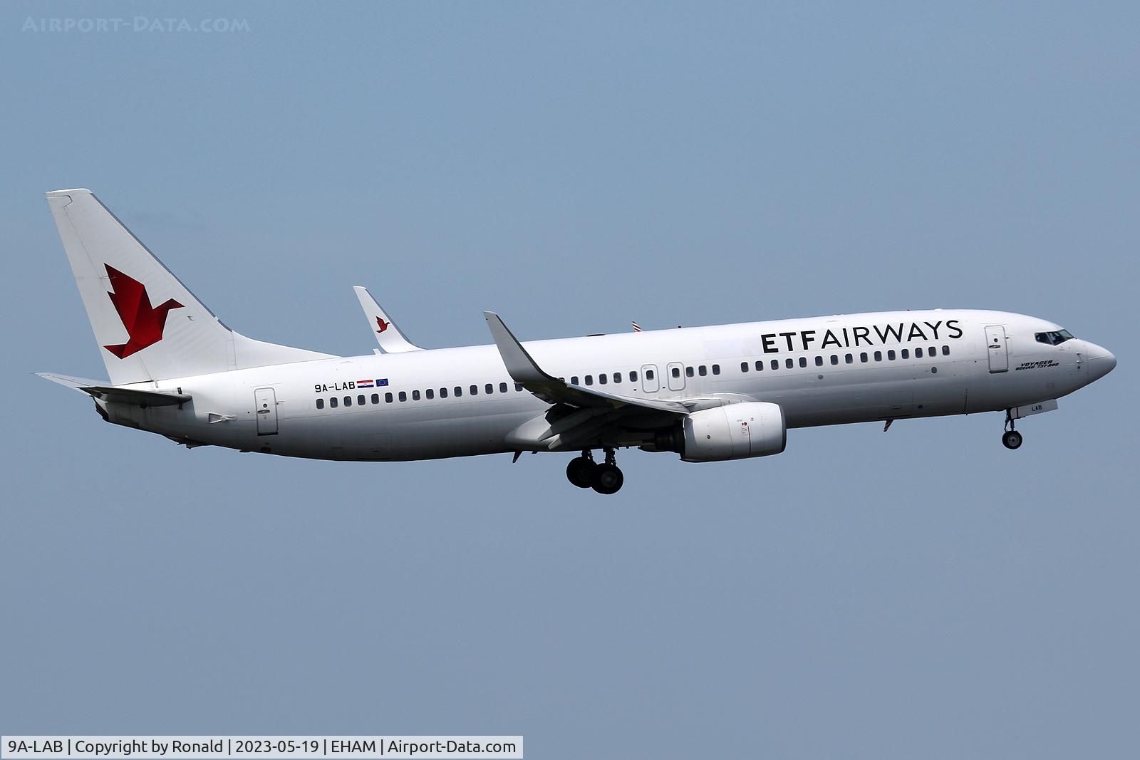 9A-LAB, 2001 Boeing 737-8K5 C/N 30882, at spl