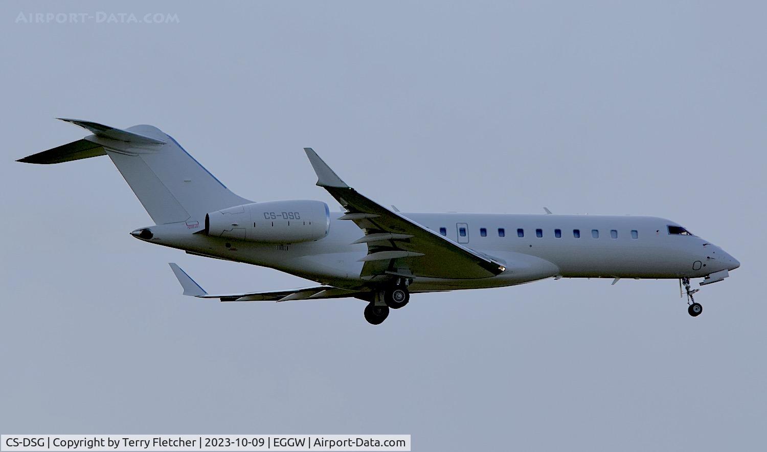 CS-DSG, 2018 Bombardier BD 700-1A10 Global 6000 C/N 9843, At Luton Airport