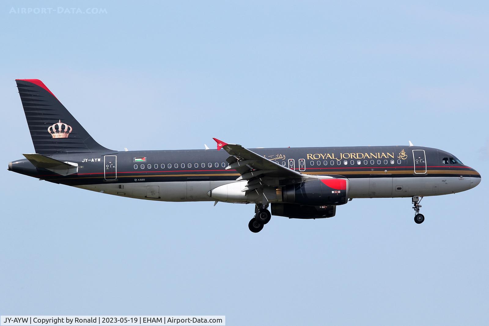 JY-AYW, 2012 Airbus A320-232 C/N 5367, at spl