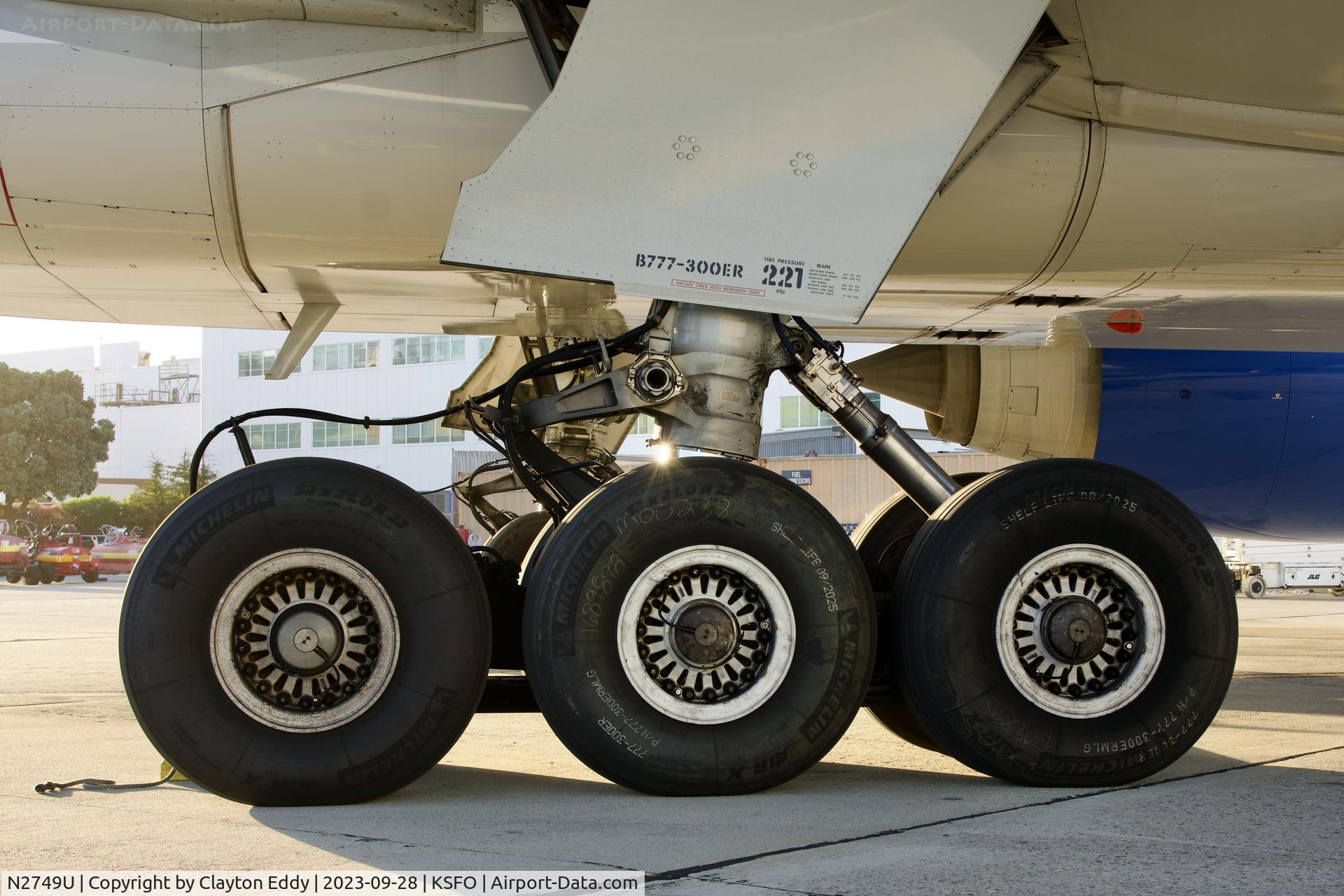 N2749U, 2019 Boeing 777-300/ER C/N 66589, SFO 2023.