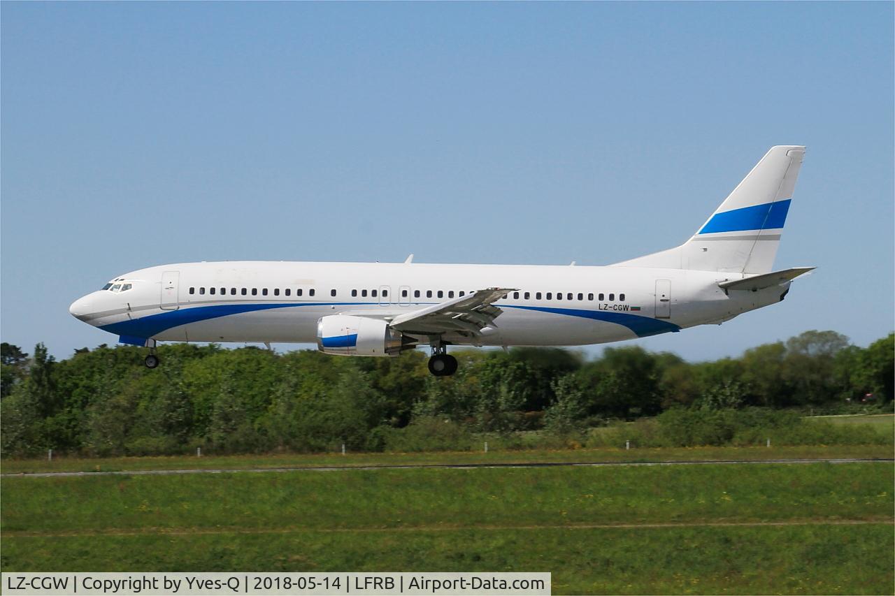 LZ-CGW, 1996 Boeing 737-46J C/N 28038, Boeing 737-46J, Landing rwy 25L, Brest-Bretagne airport (LFRB-BES)