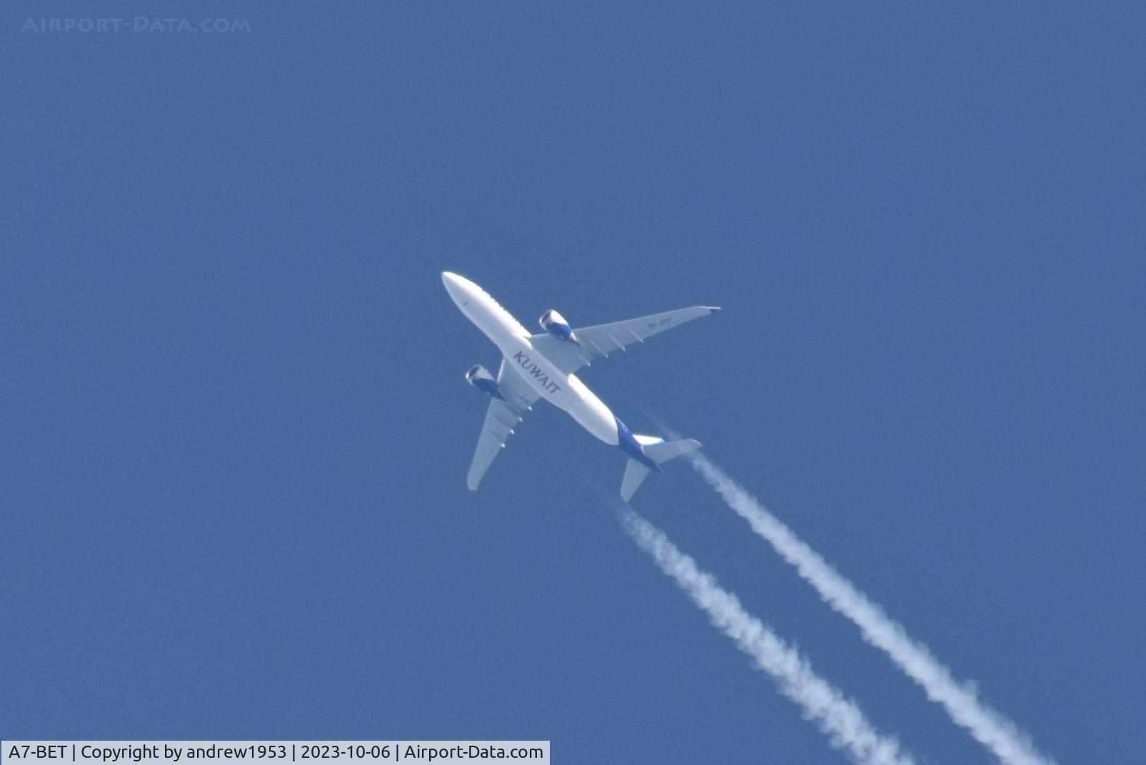 A7-BET, 2018 Boeing 777-3DZ/ER C/N 64087, A7-BET over the Bristol Channel.