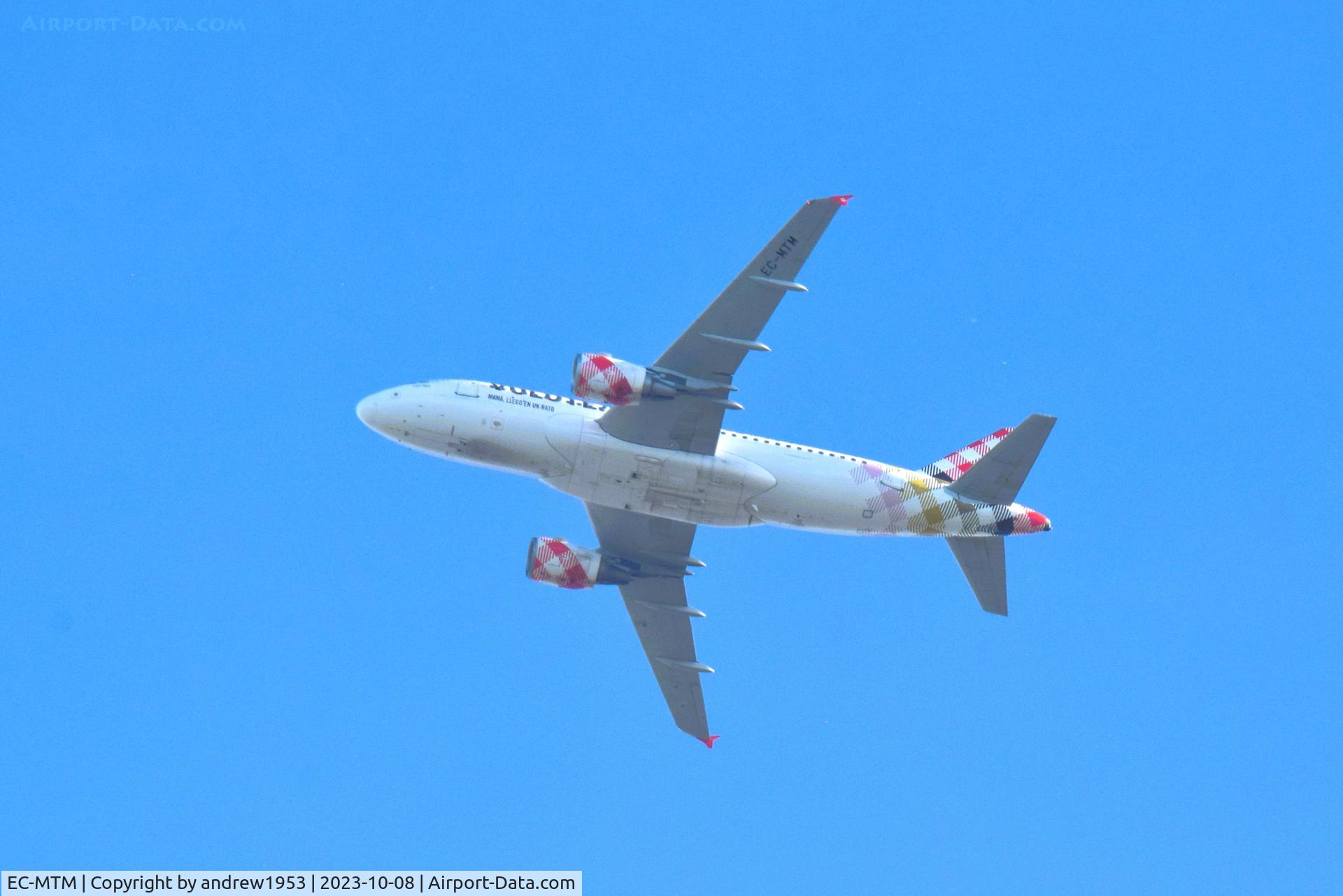 EC-MTM, 2003 Airbus A319-111 C/N 2062, EC-MTM over the Bristol Channel @4,000ft.