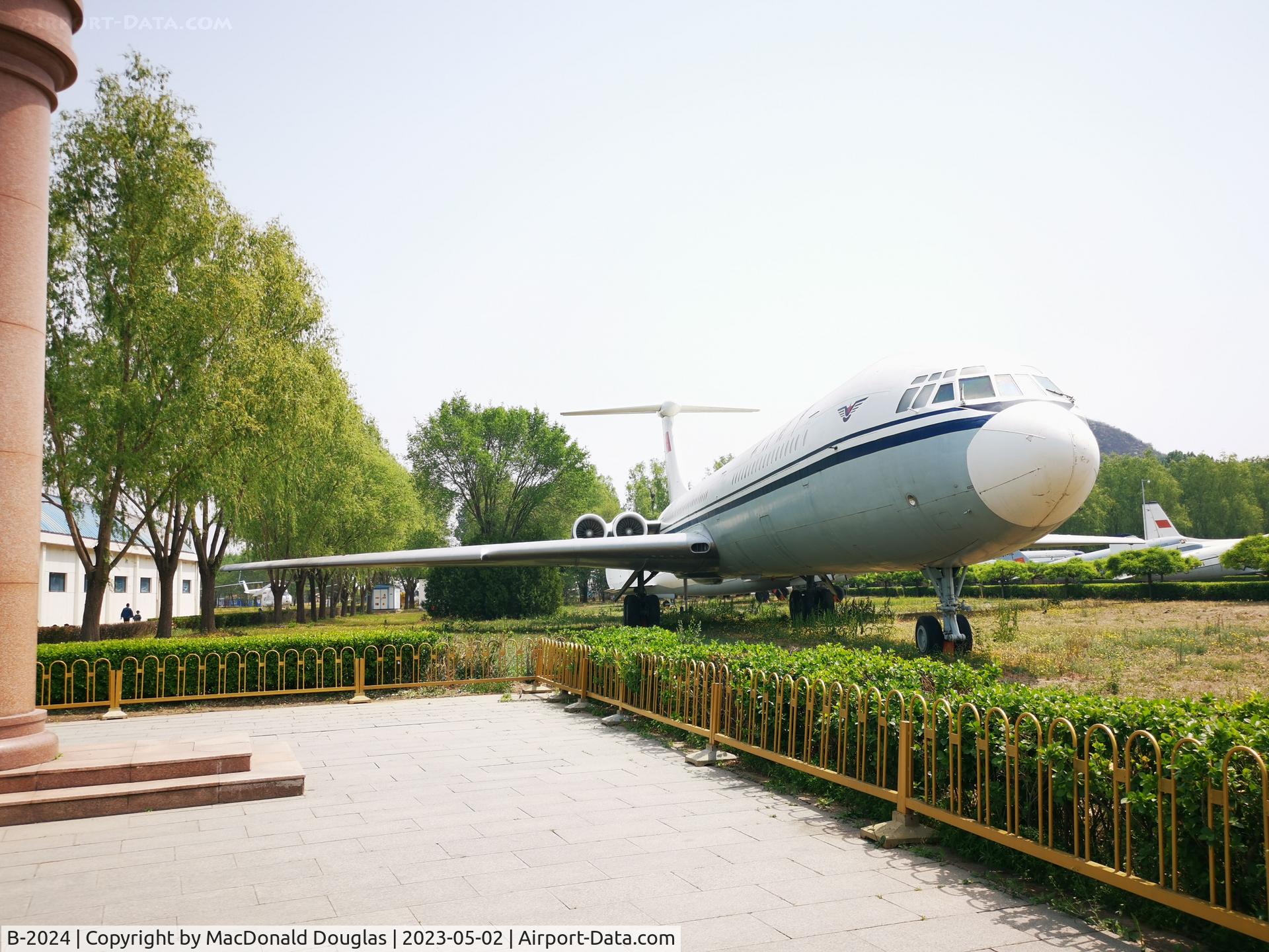 B-2024, Ilyushin IL-62 C/N 11101, B-2024
