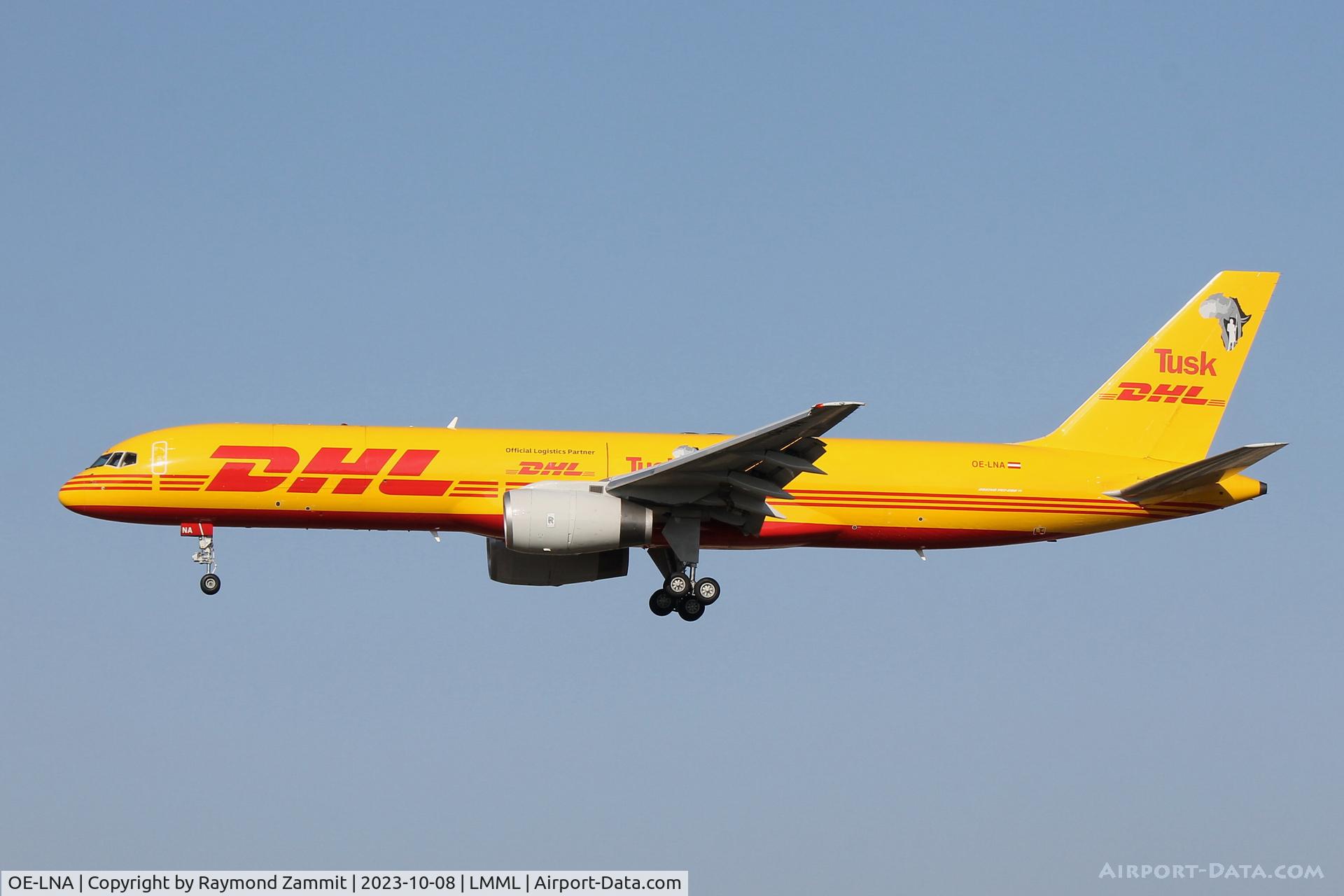 OE-LNA, 1991 Boeing 757-23APF C/N 24971, B757 OE-LNA DHL Air Austria