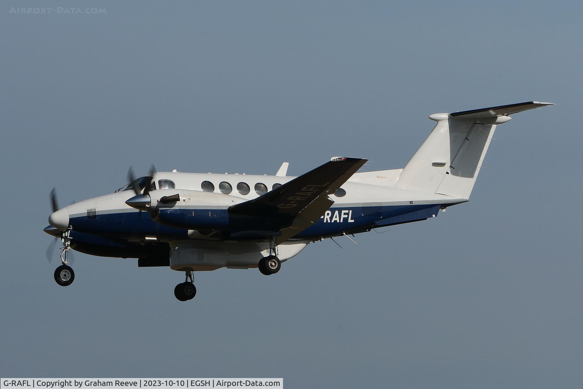G-RAFL, 2003 Raytheon B200 King Air C/N BB-1832, Landing at Norwich.