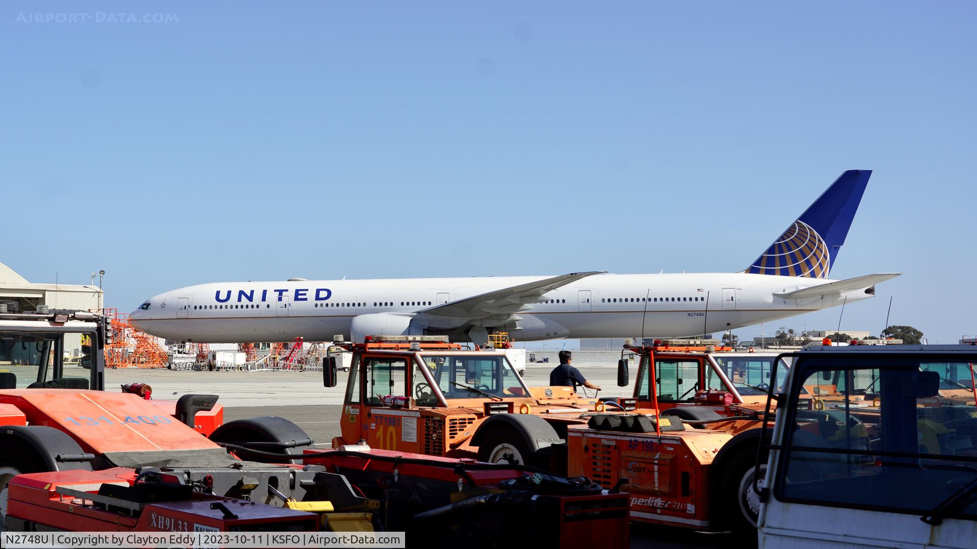 N2748U, 2018 Boeing 777-300/ER C/N 64994, SFO 2023.