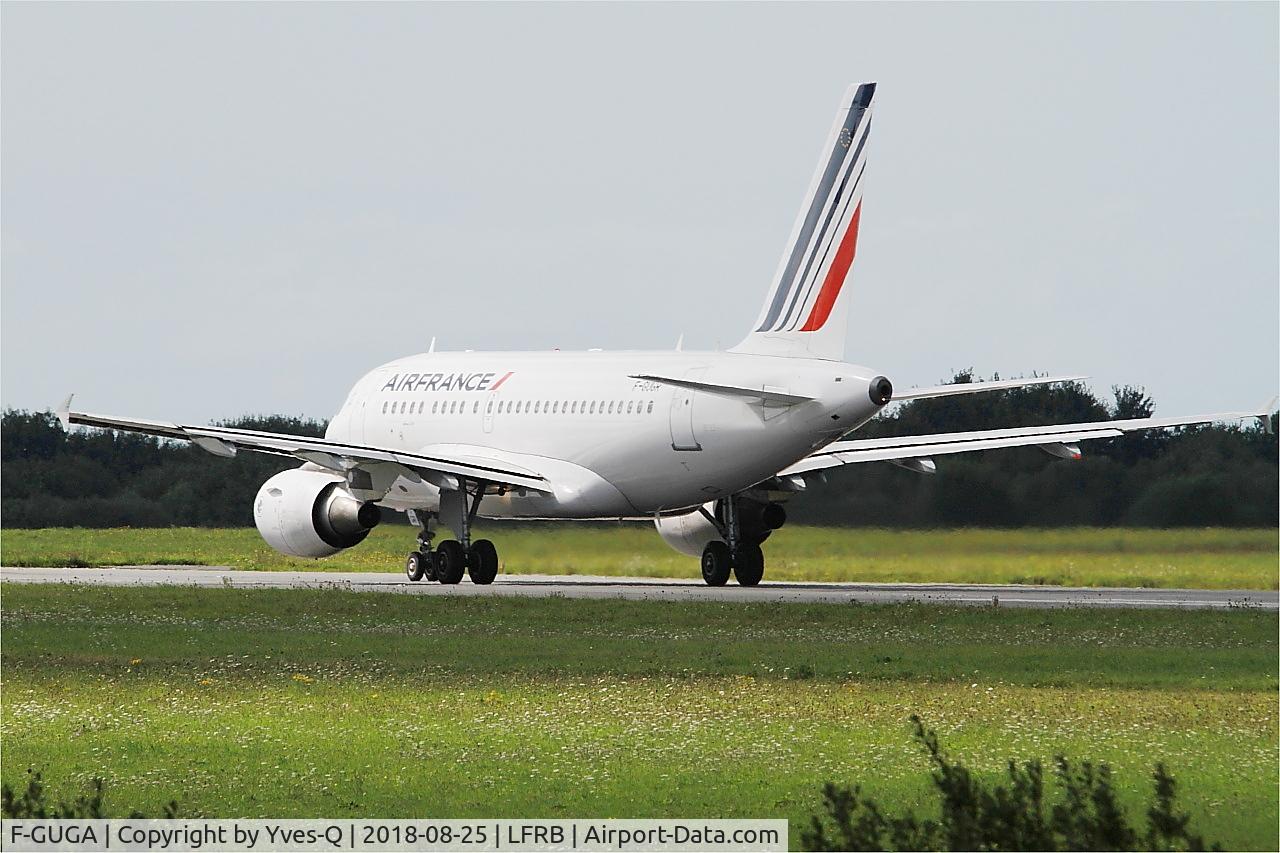 F-GUGA, 2002 Airbus A318-111 C/N 2035, Airbus A318-111, Take off run rwy 25L, Brest-Bretagne airport (LFRB-BES)