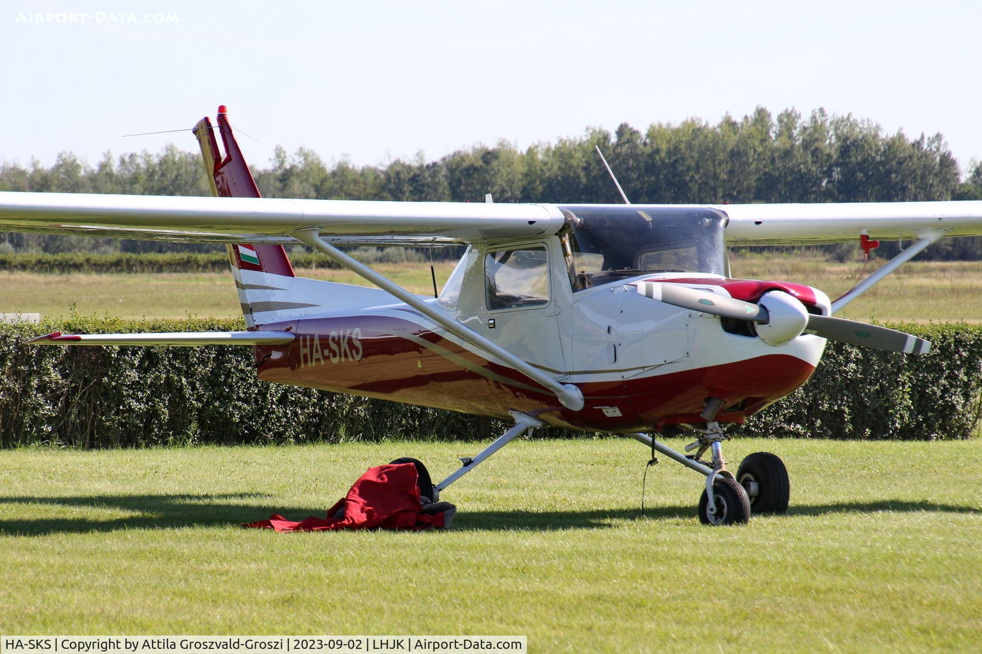 HA-SKS, 1984 Cessna 152 C/N 15285904, LHJK - Jakabszállás Airport, Hungary